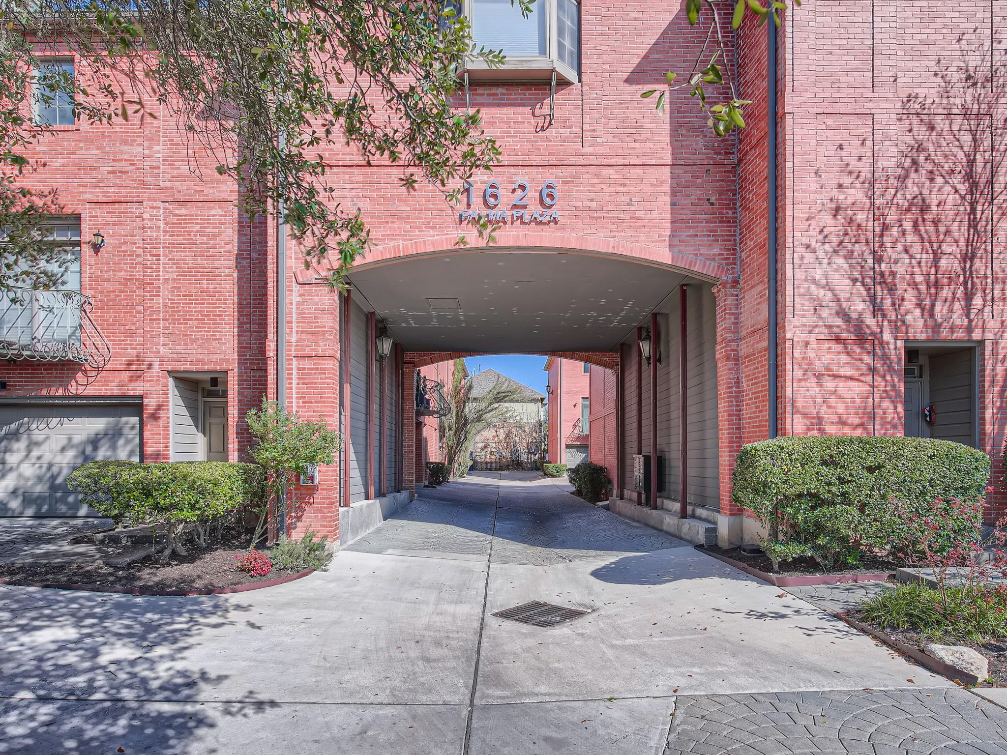 1626 Palma Plz # 9, Austin, TX 78703