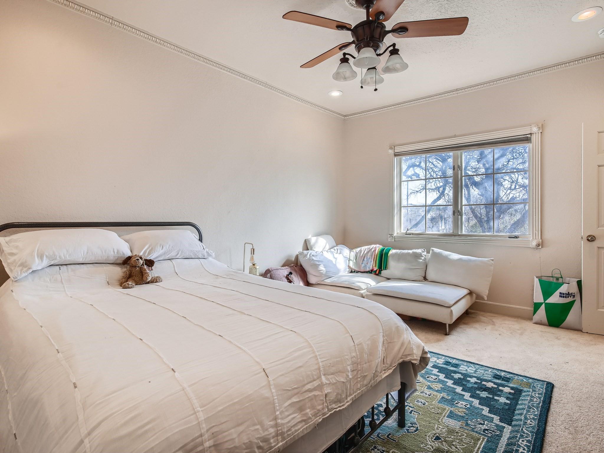 1626 Palma Plz # 9, Austin, TX 78703