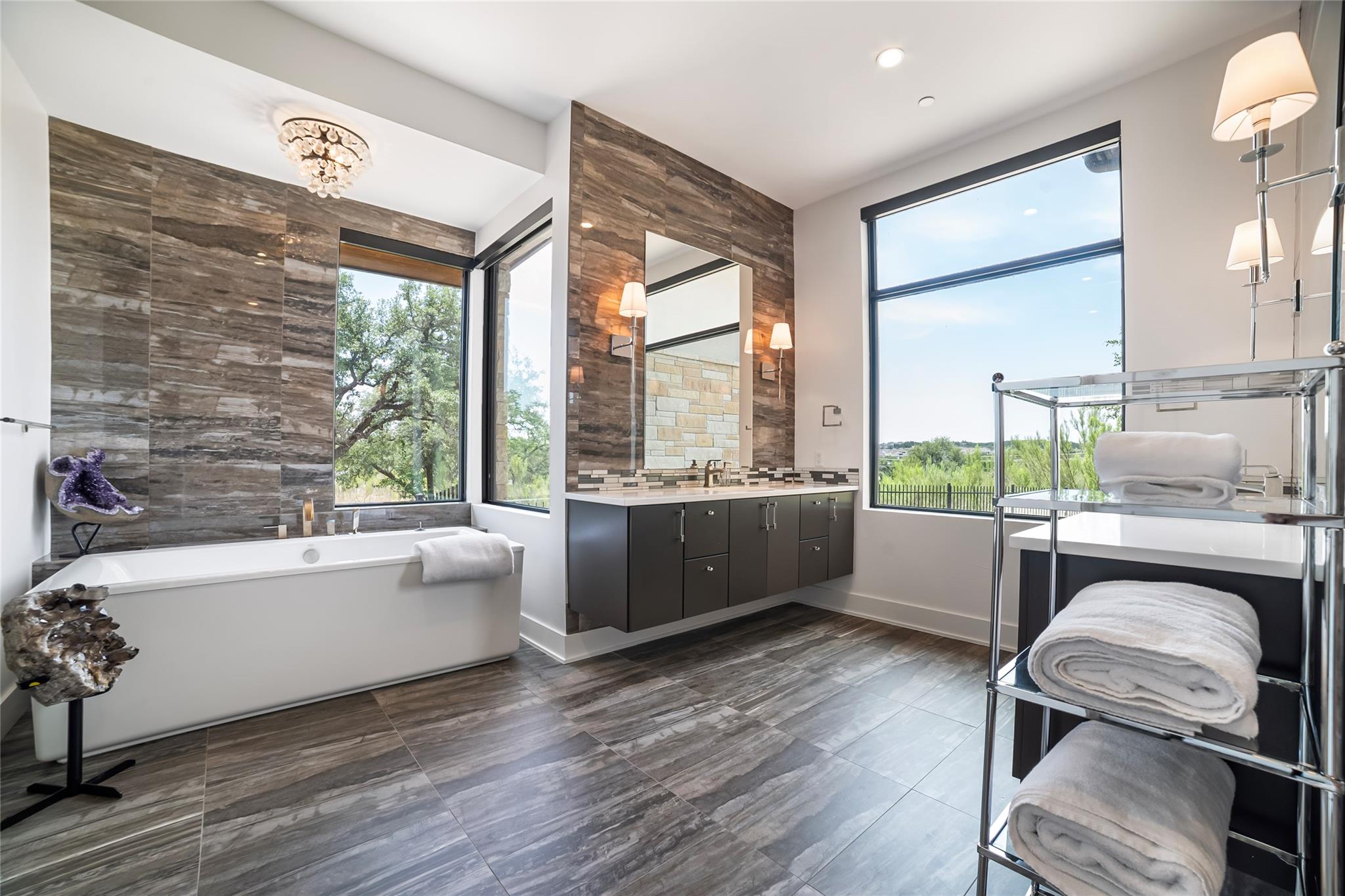 16925 Whispering Breeze Dr, Austin, TX 78738