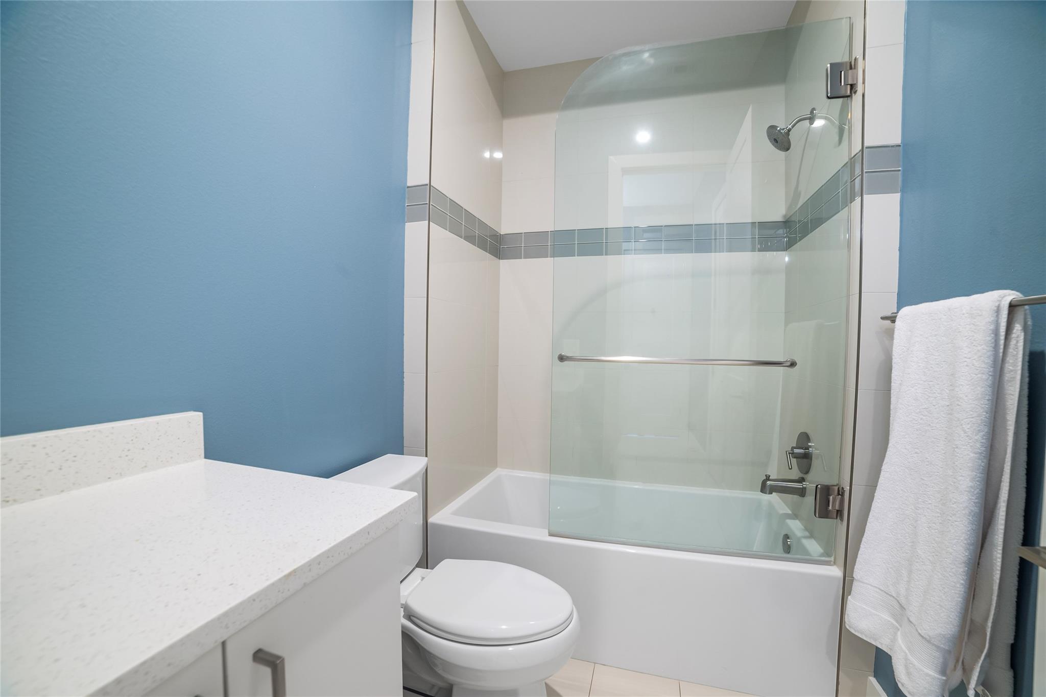 16925 Whispering Breeze Dr, Austin, TX 78738