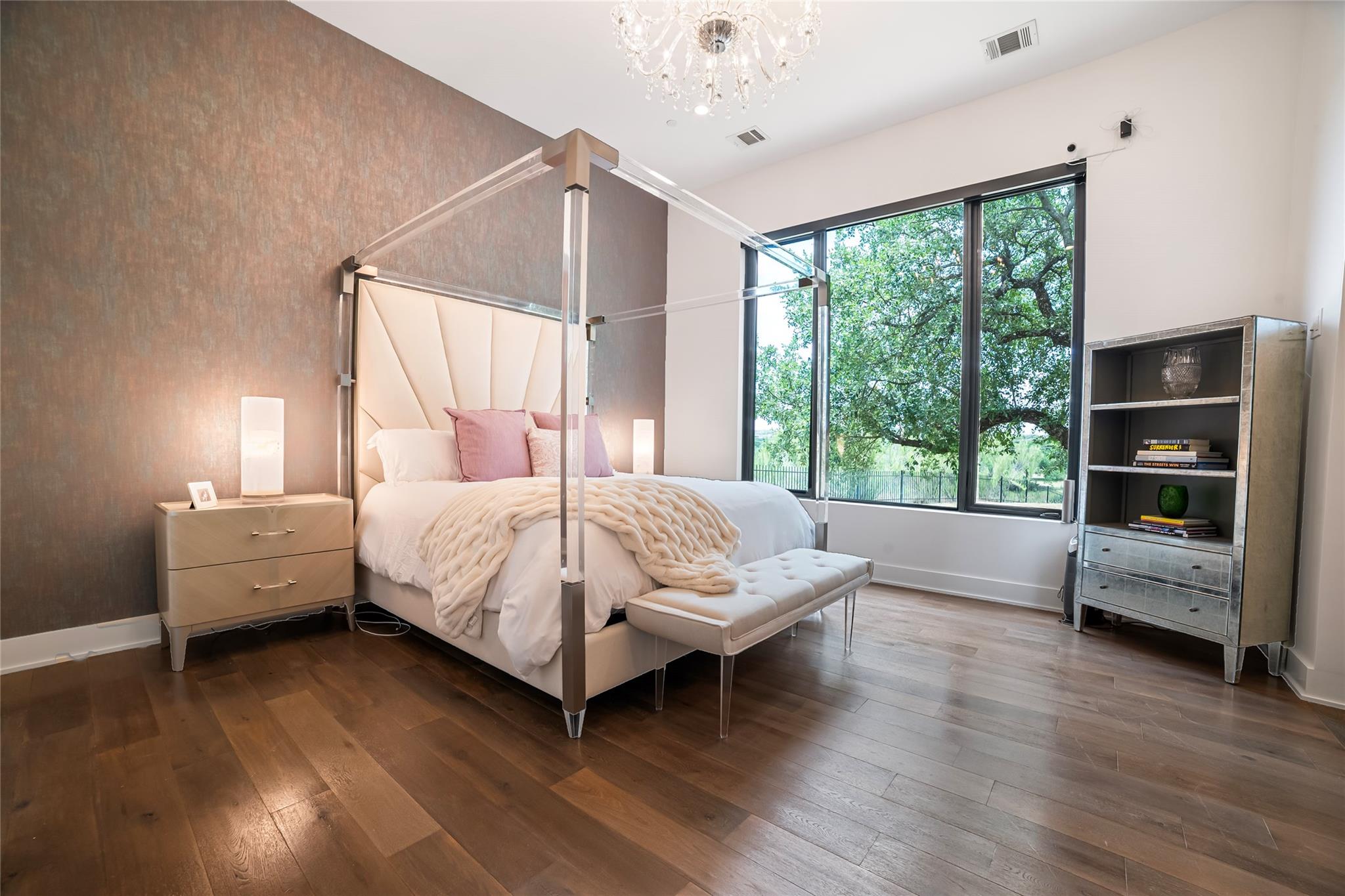 16925 Whispering Breeze Dr, Austin, TX 78738