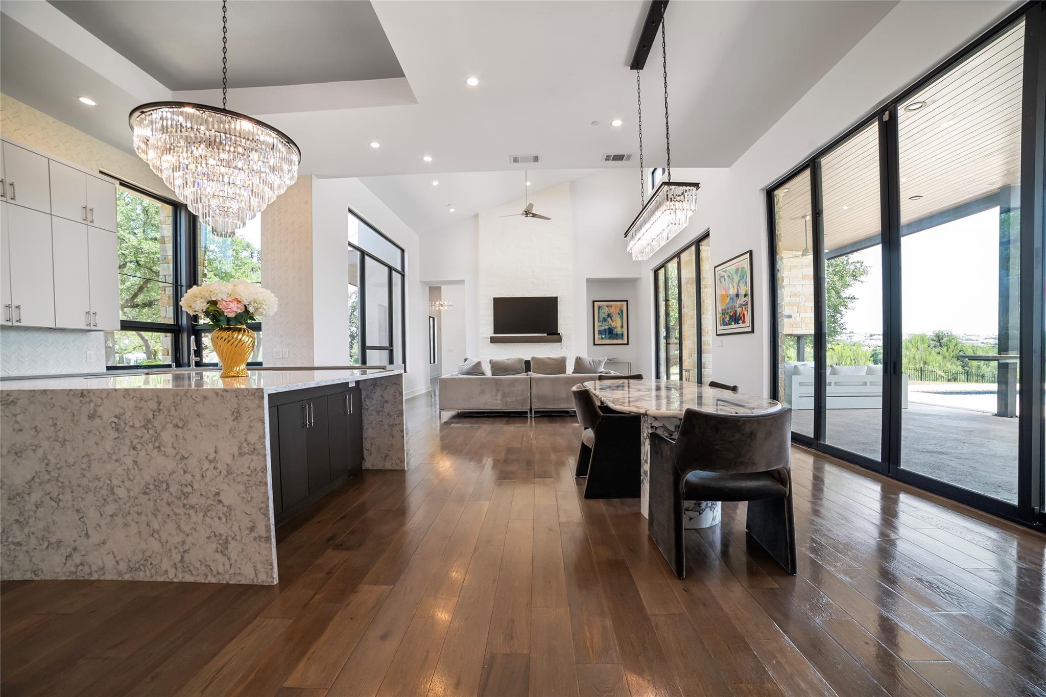 16925 Whispering Breeze Dr, Austin, TX 78738