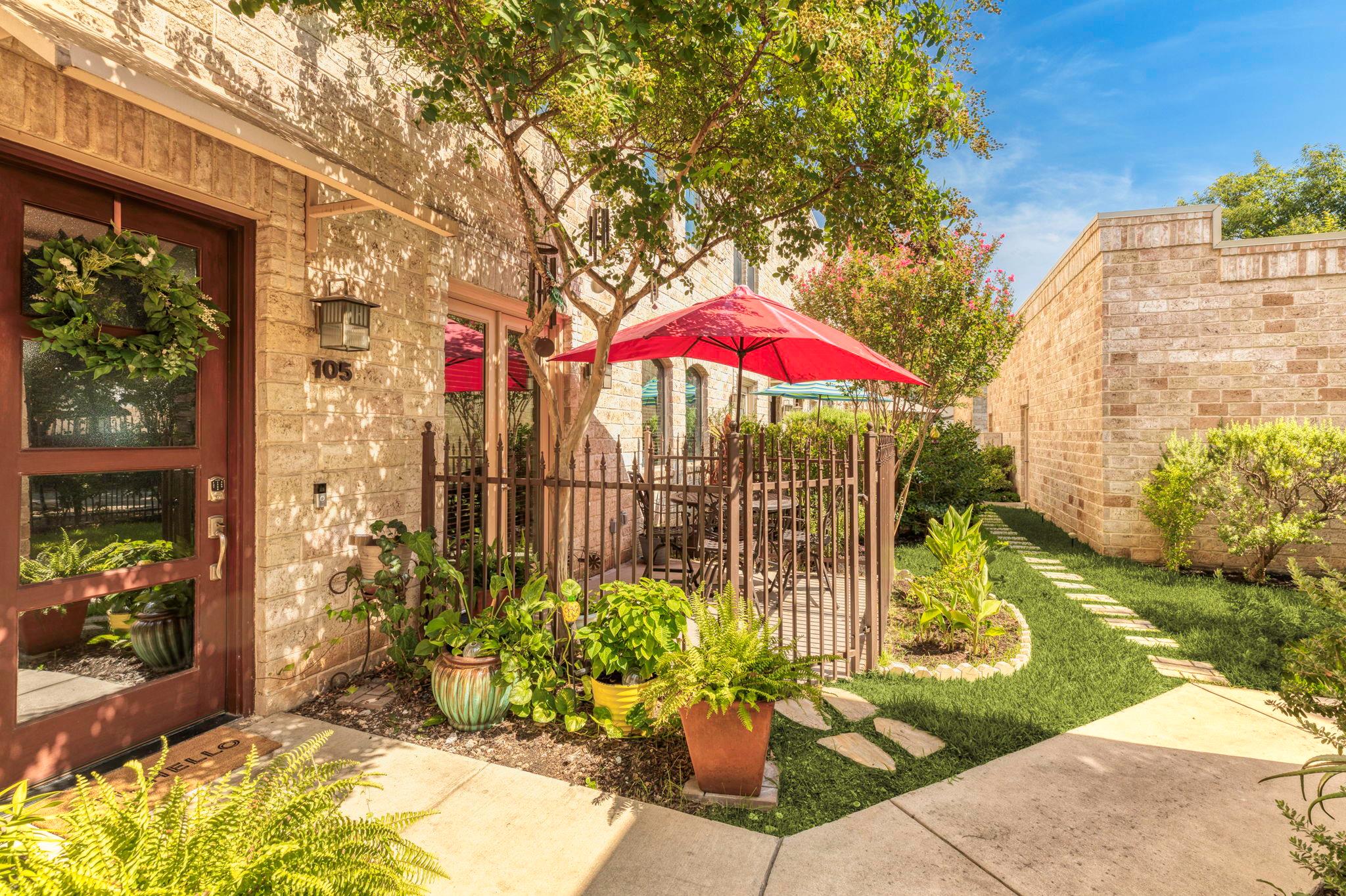 1202 S Flores St # 105, San Antonio, TX 78204