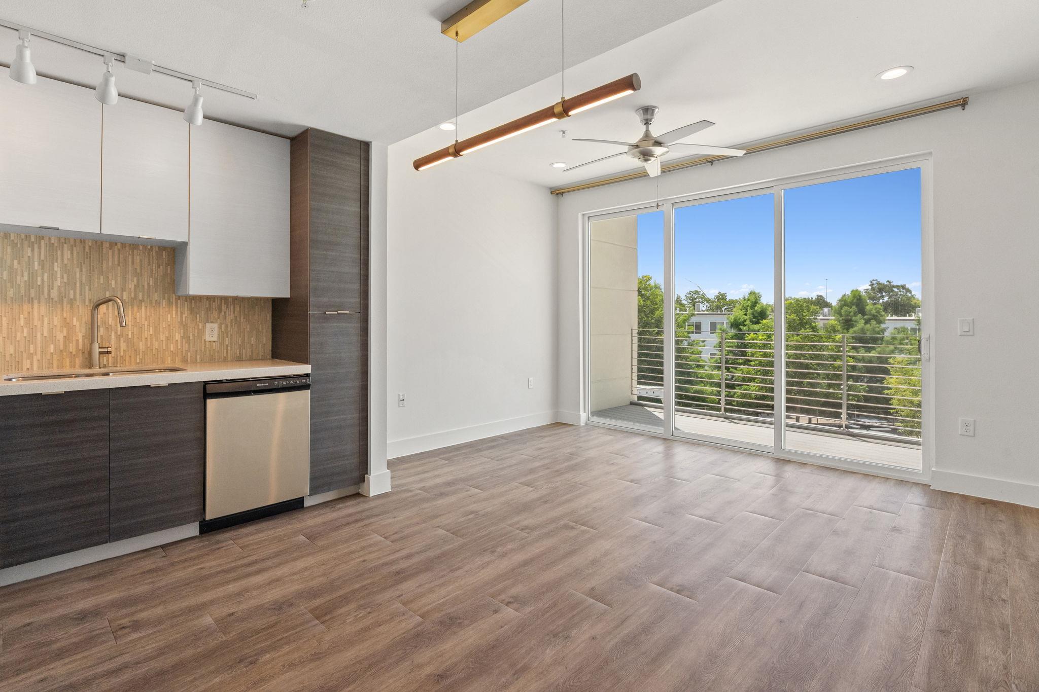 604 N Bluff Dr # 240, Austin, TX 78745