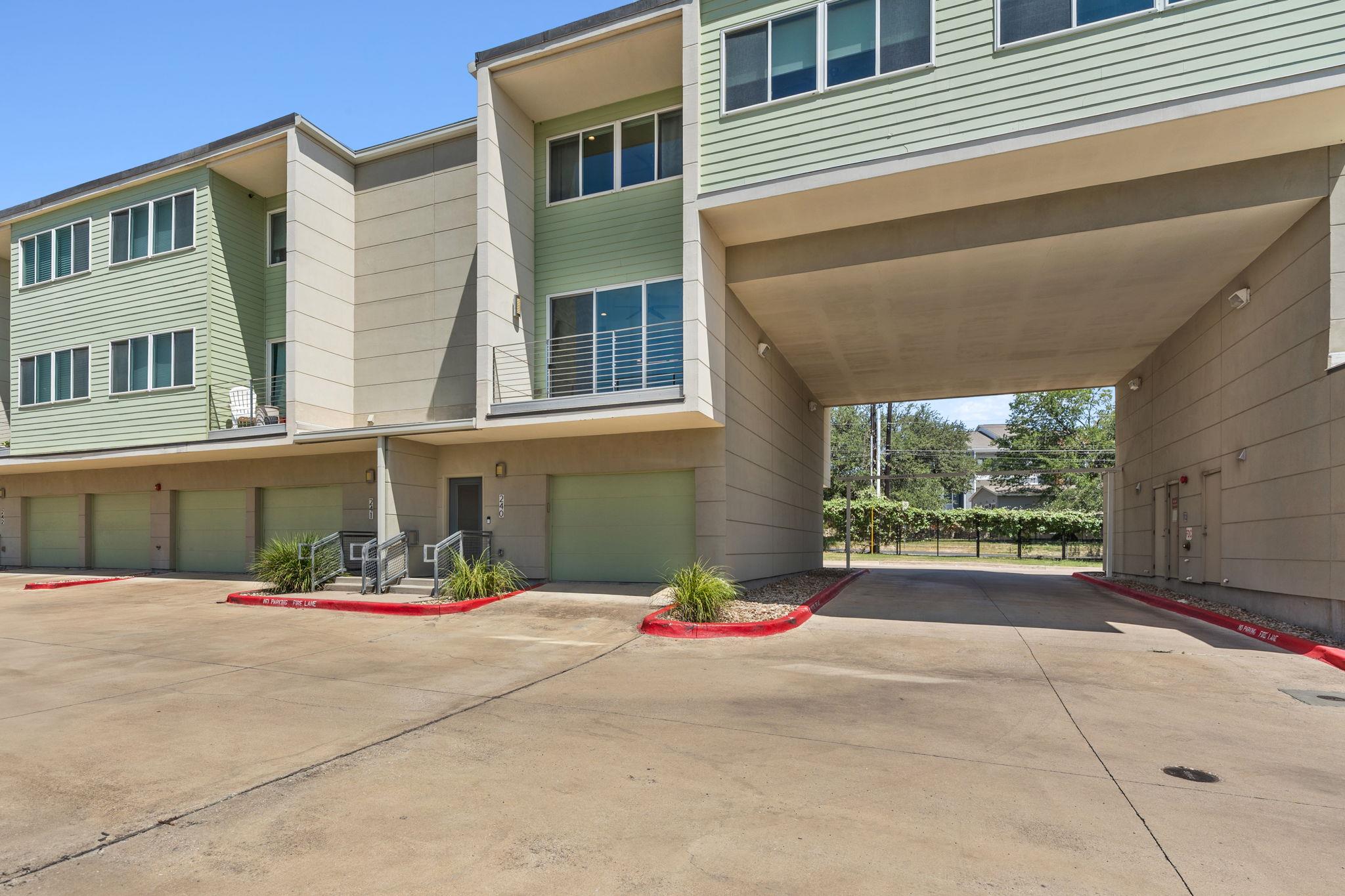 604 N Bluff Dr # 240, Austin, TX 78745