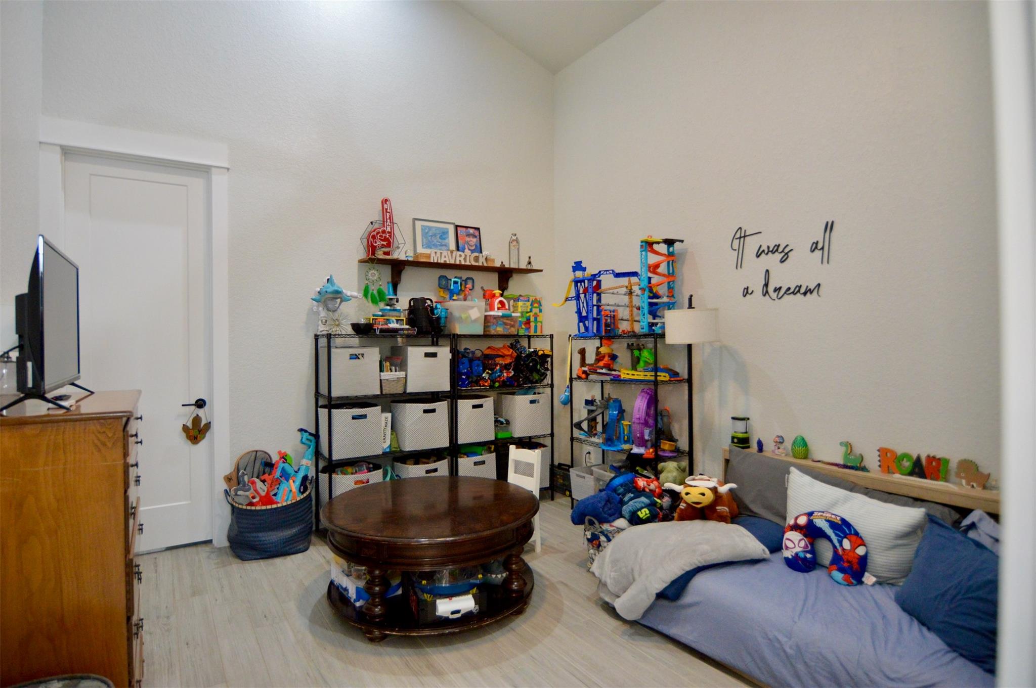 1108 Long Holw, Canyon Lake, TX 78133