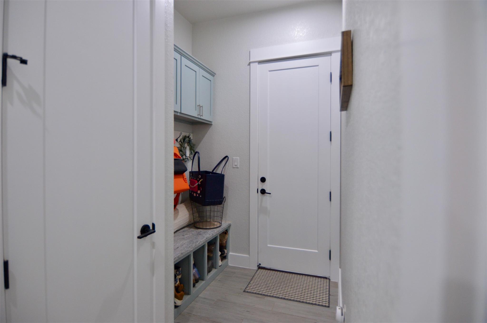 1108 Long Holw, Canyon Lake, TX 78133