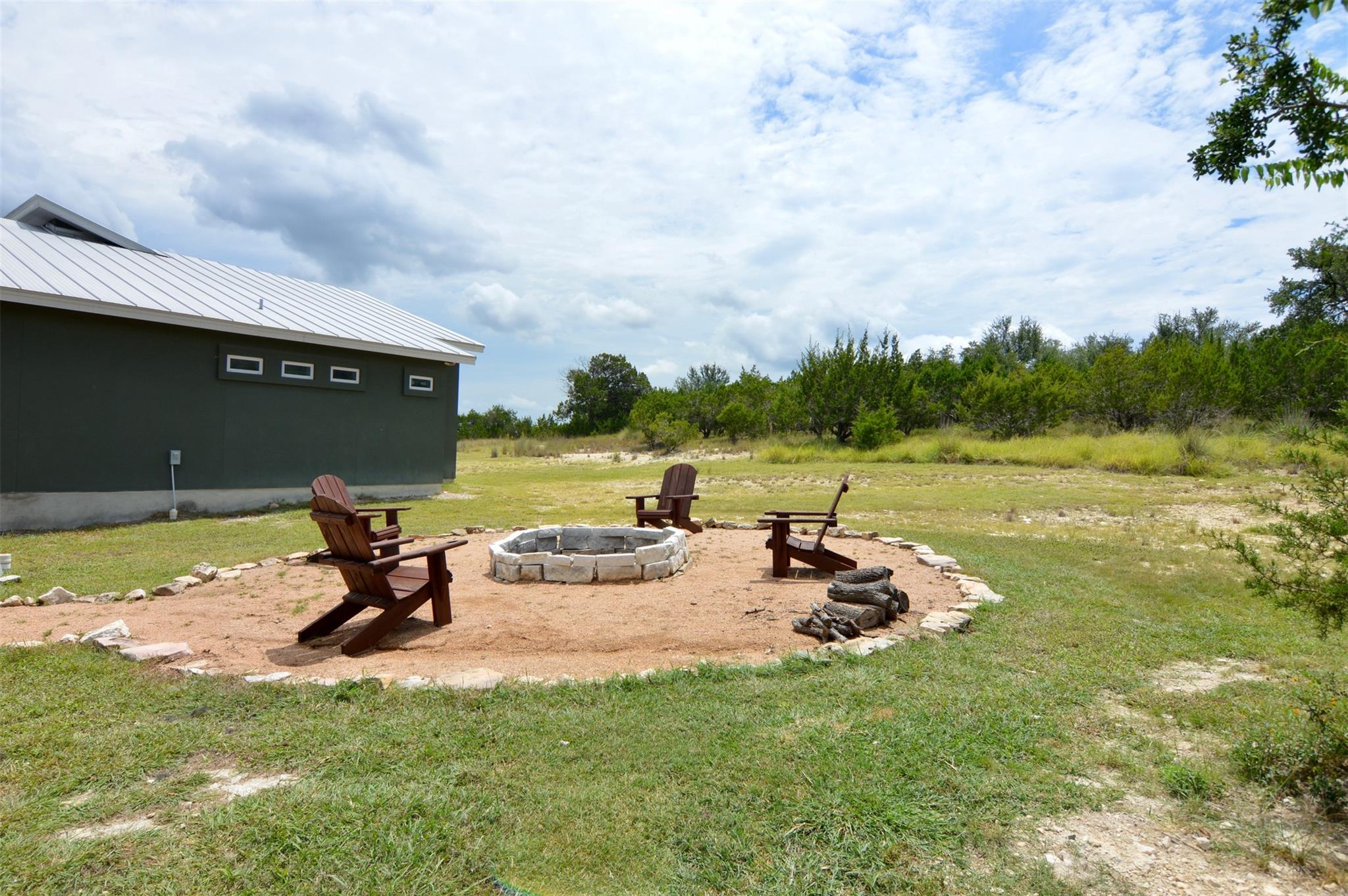 1108 Long Holw, Canyon Lake, TX 78133