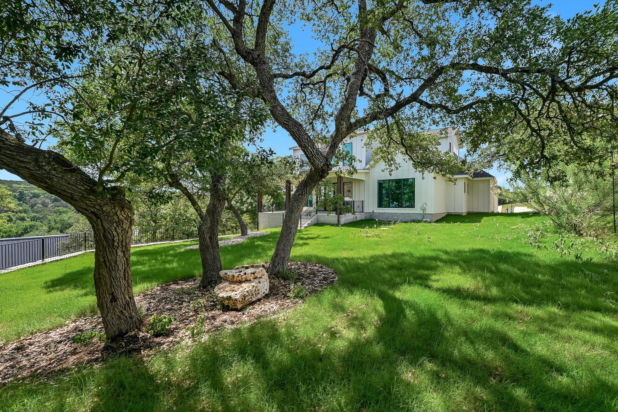 109 Willow Hill Dr, Georgetown, TX 78633