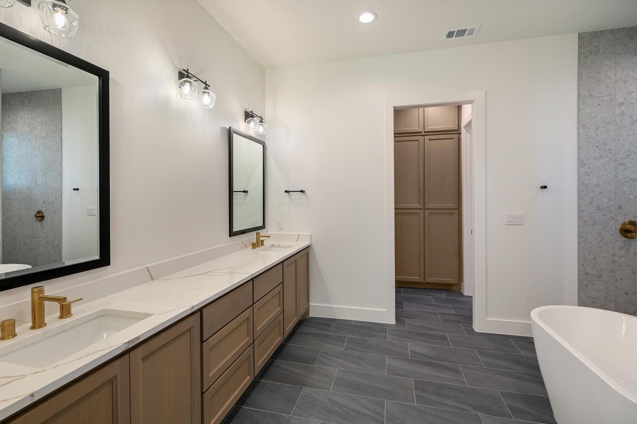 109 Willow Hill Dr, Georgetown, TX 78633