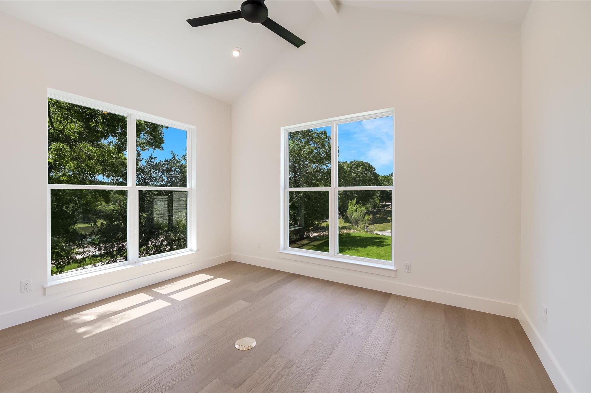 109 Willow Hill Dr, Georgetown, TX 78633