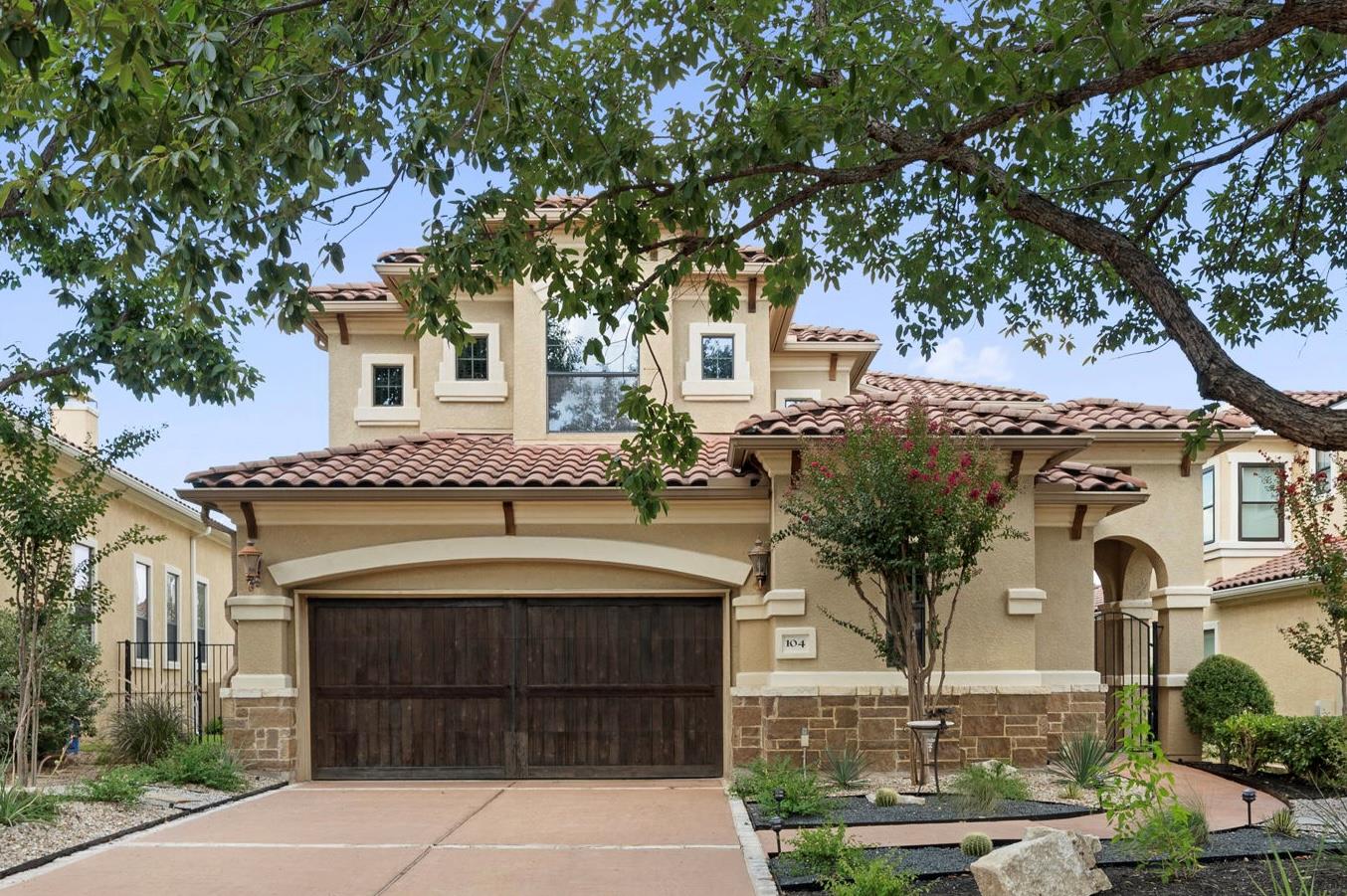 104 DESERT FOREST Ct, Austin, TX 78738
