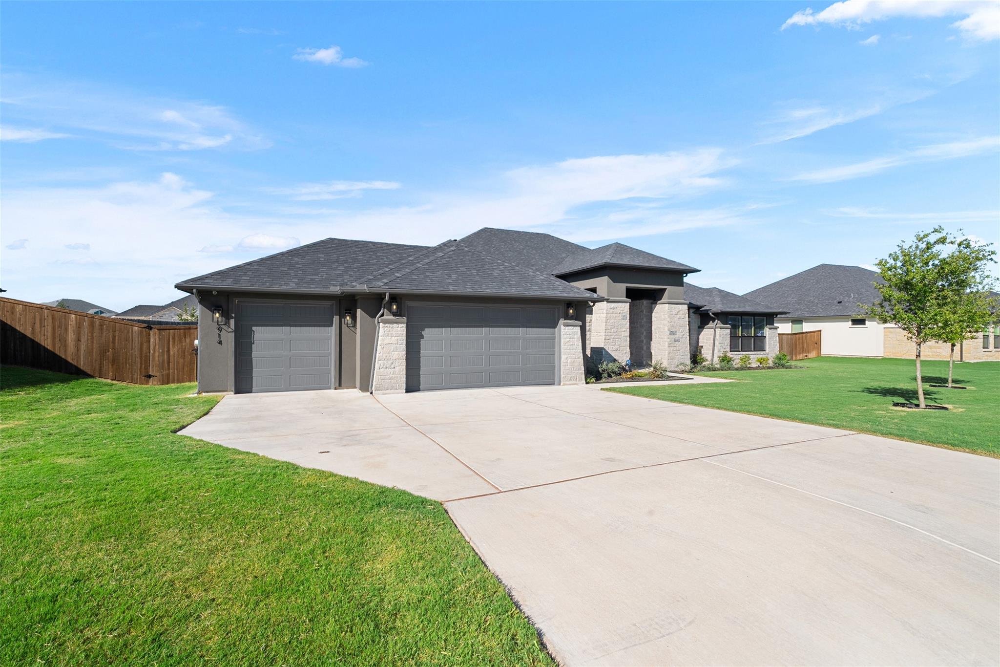 914 High Plains Dr, Nolanville, TX 76559