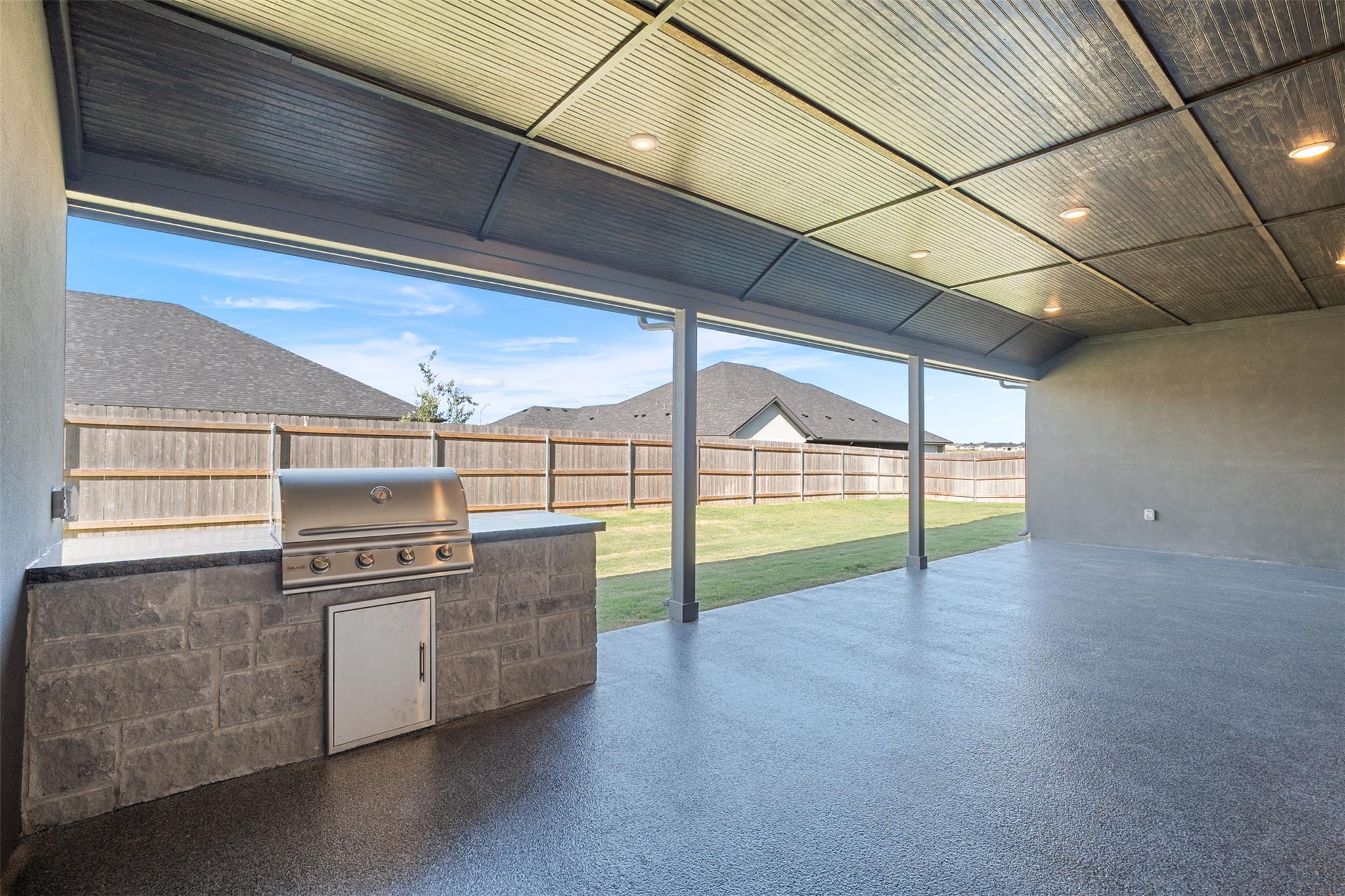 914 High Plains Dr, Nolanville, TX 76559