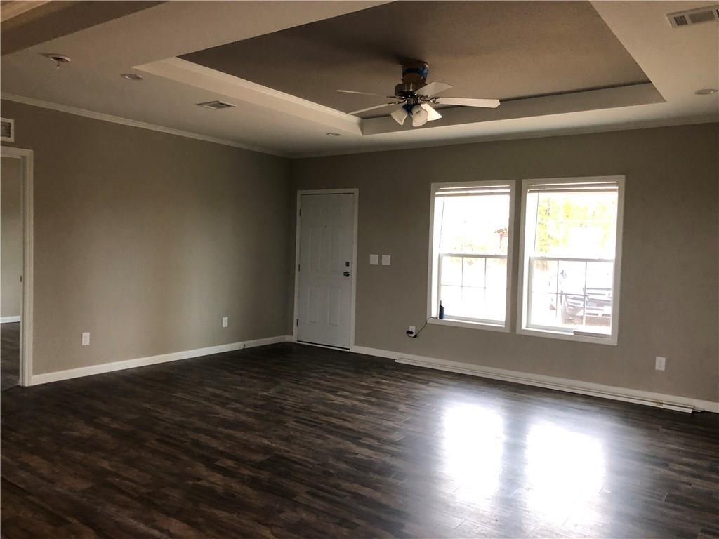 1098 Engelke Rd, Buda, TX 78640