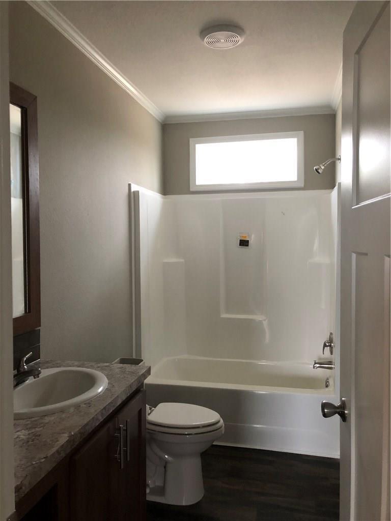 1098 Engelke Rd, Buda, TX 78640