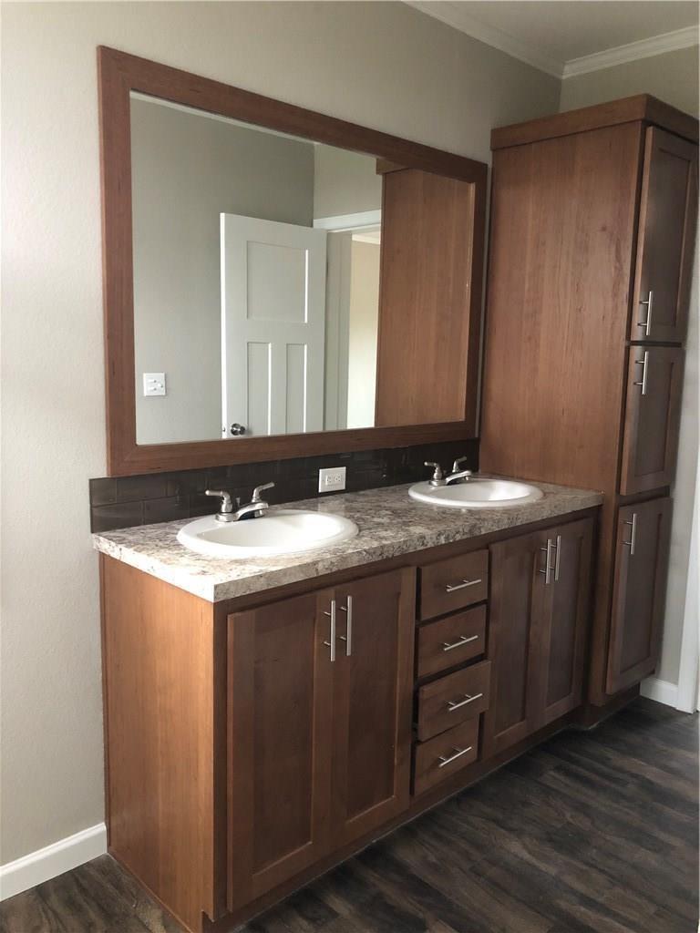 1098 Engelke Rd, Buda, TX 78640