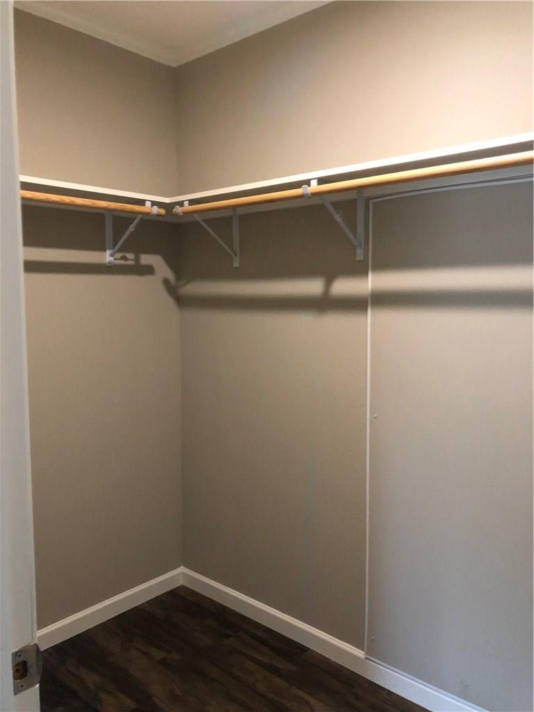 1098 Engelke Rd, Buda, TX 78640