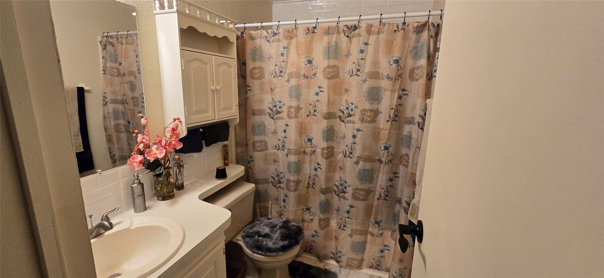 2002 Citation Dr, Del Valle, TX 78617