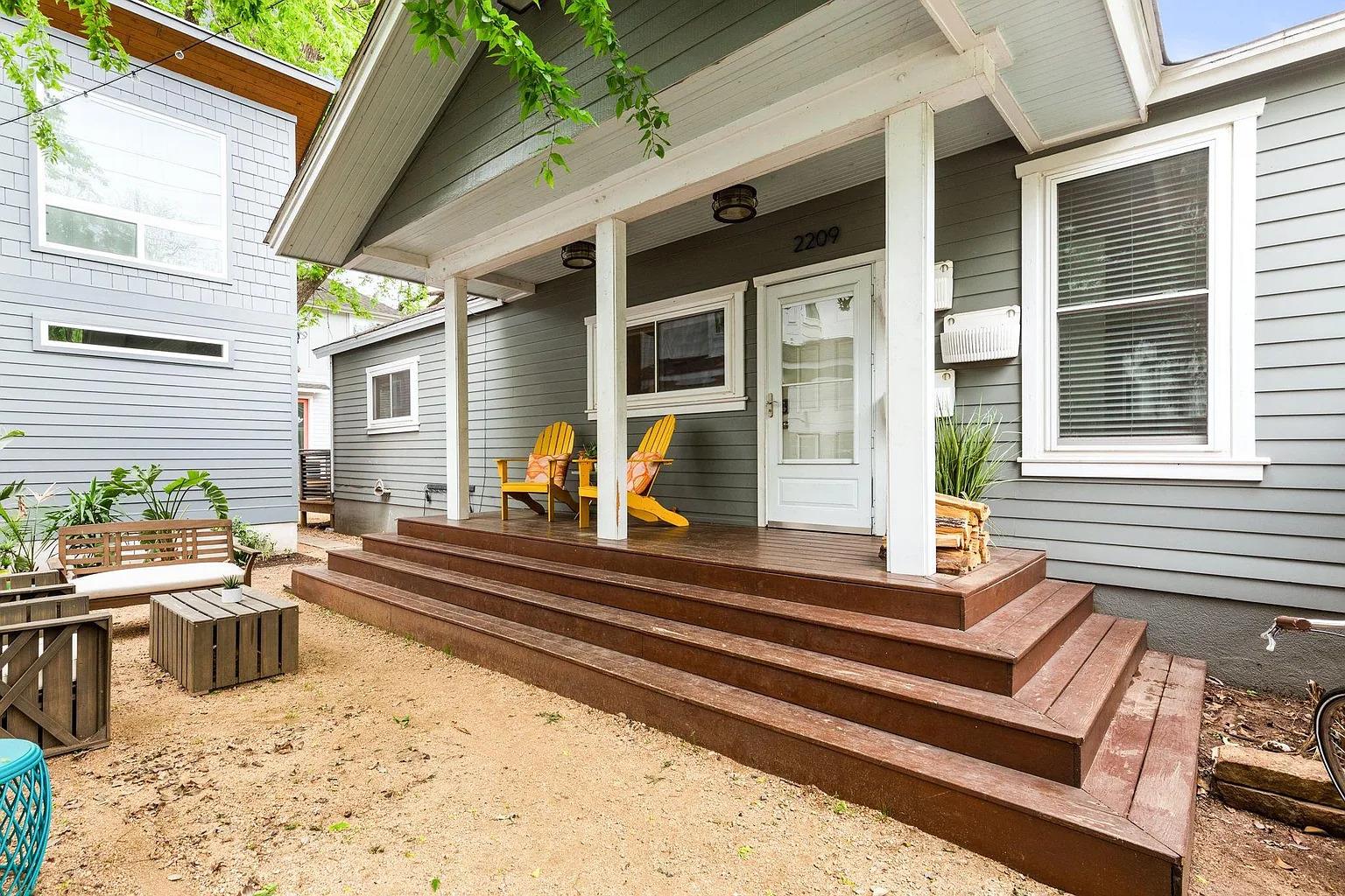 2209 Garden St # 1, Austin, TX 78702