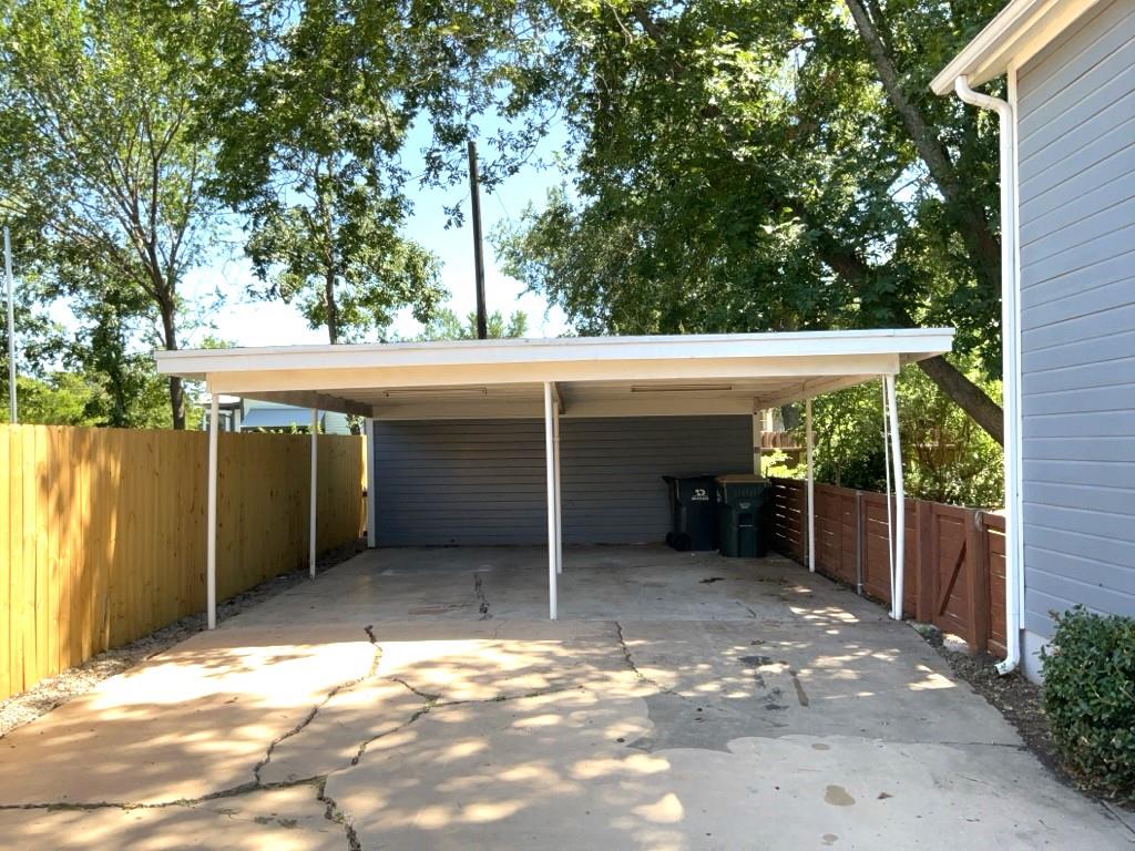 806 E 3rd St, Georgetown, TX 78626