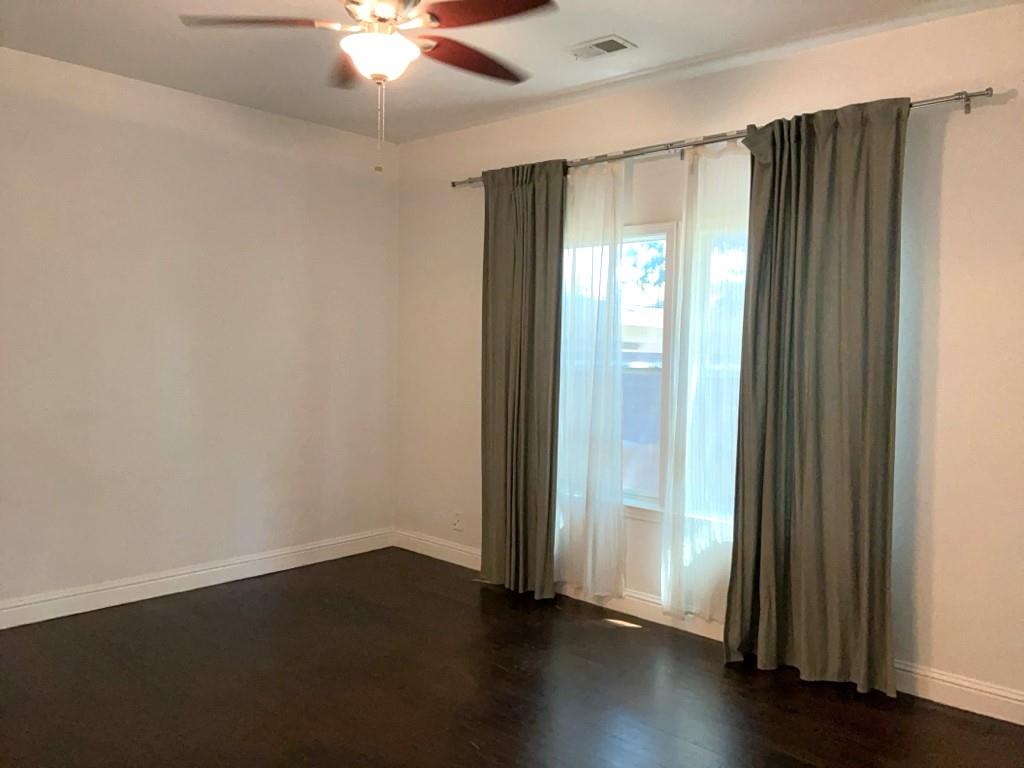 806 E 3rd St, Georgetown, TX 78626