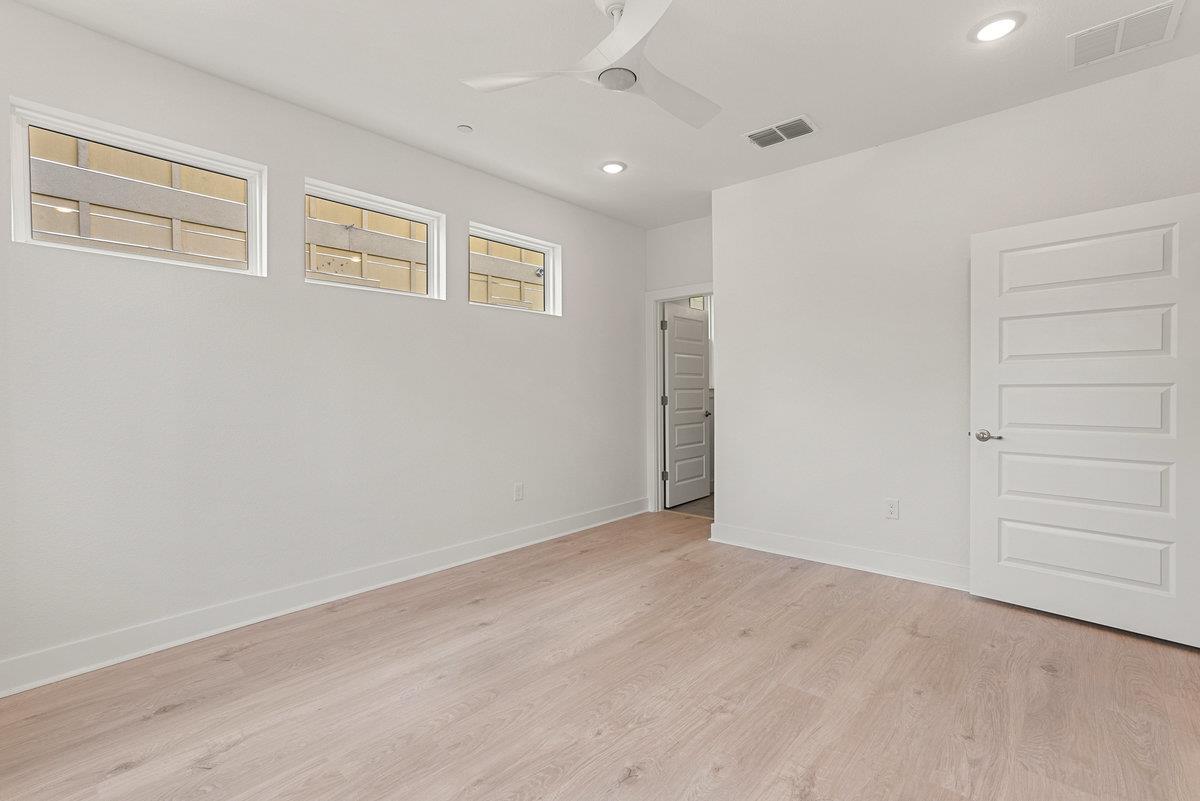 200 W 56th St # 1104, Austin, TX 78751