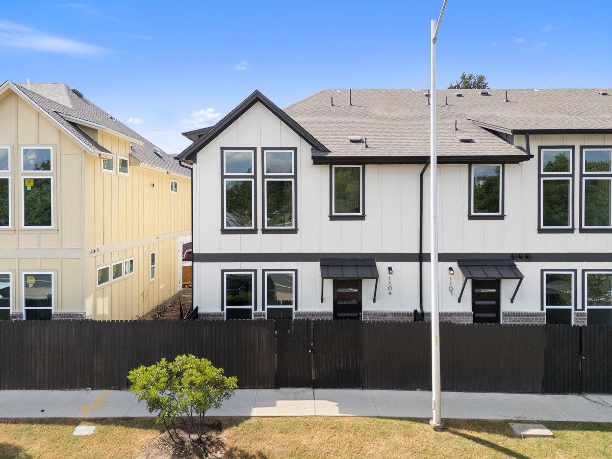 200 W 56th St # 1104, Austin, TX 78751