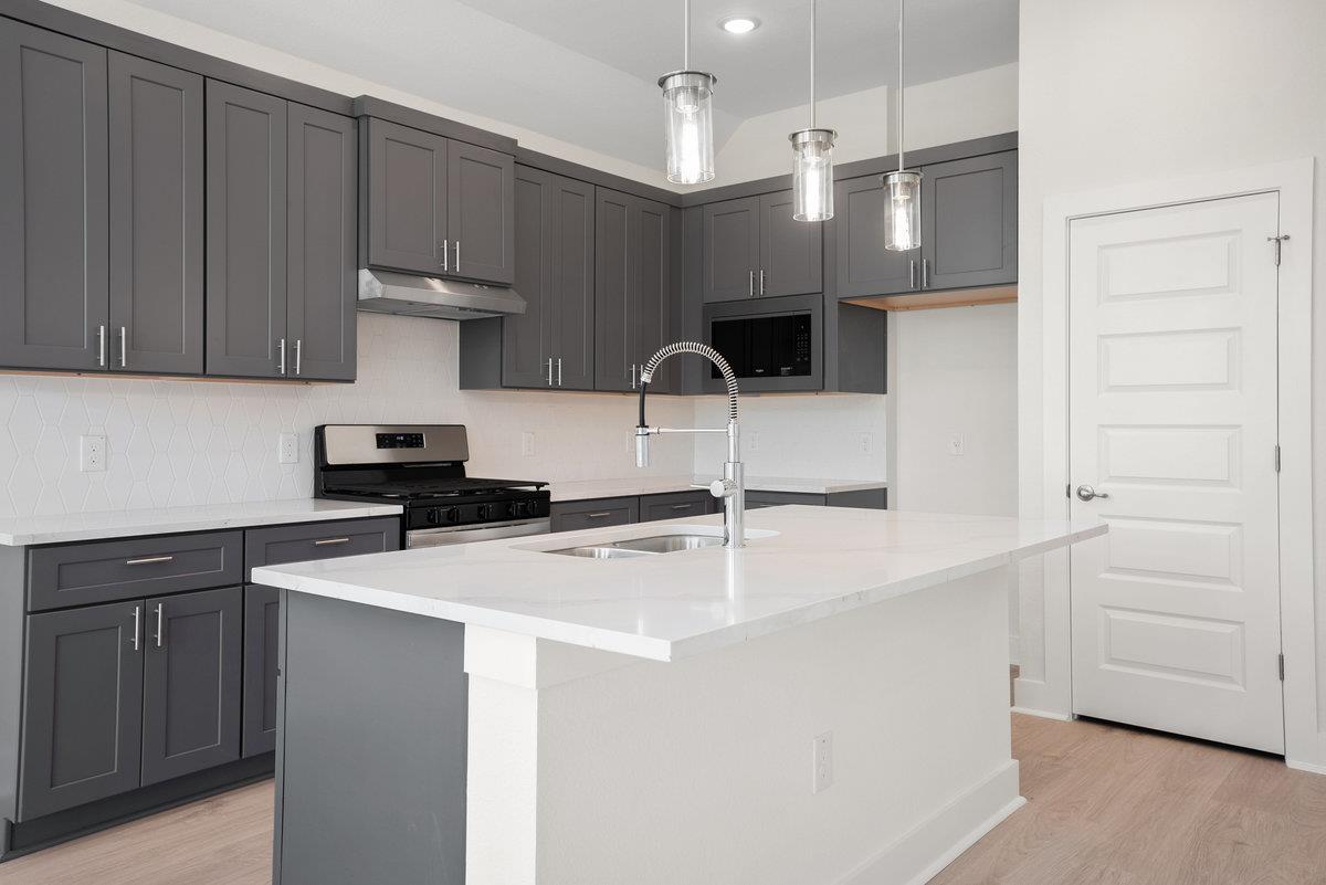 200 W 56th St # 1104, Austin, TX 78751