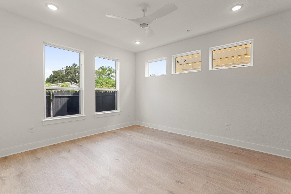 200 W 56th St # 1104, Austin, TX 78751