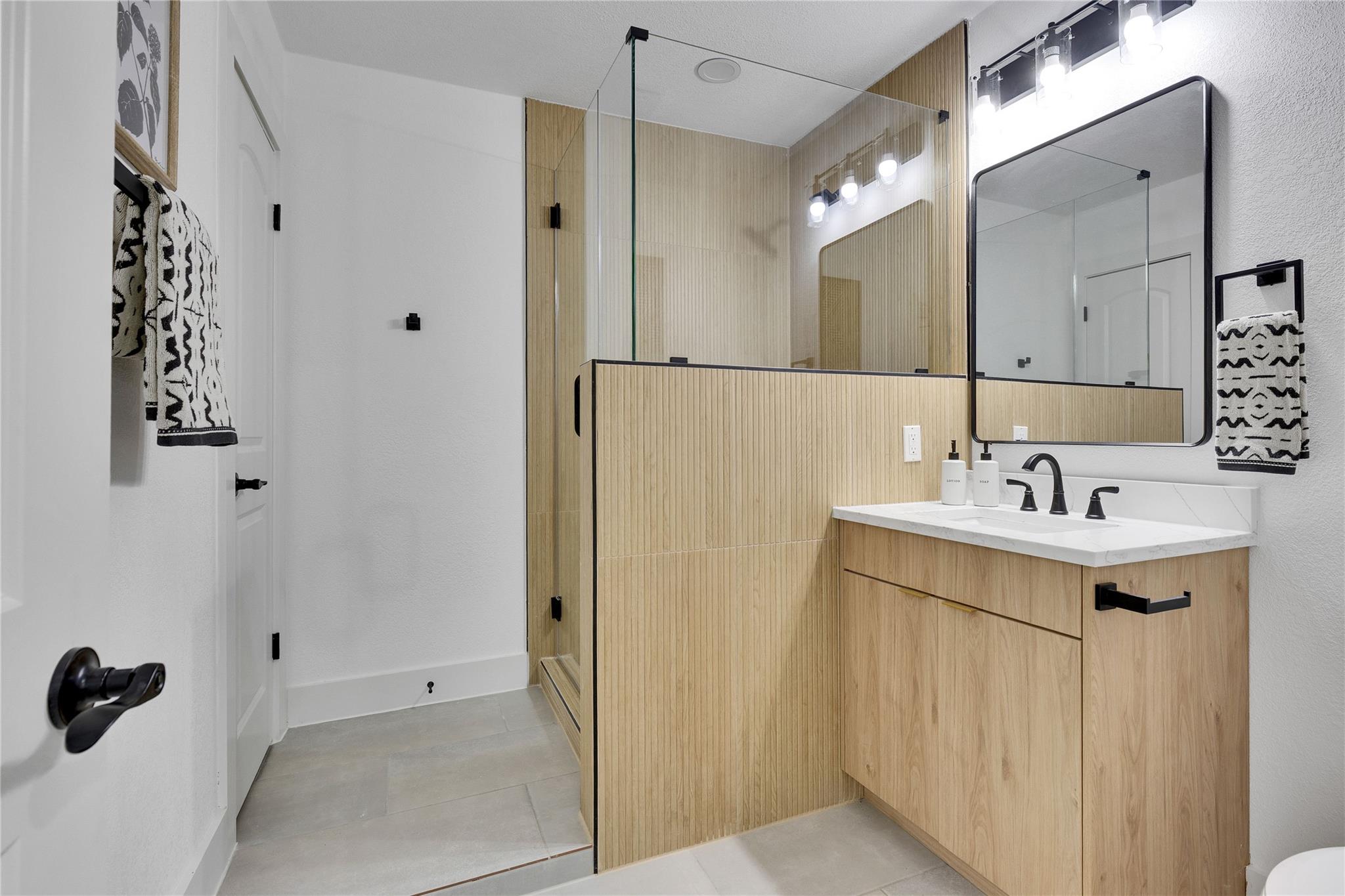 5508 Mapleleaf Dr, Austin, TX 78723