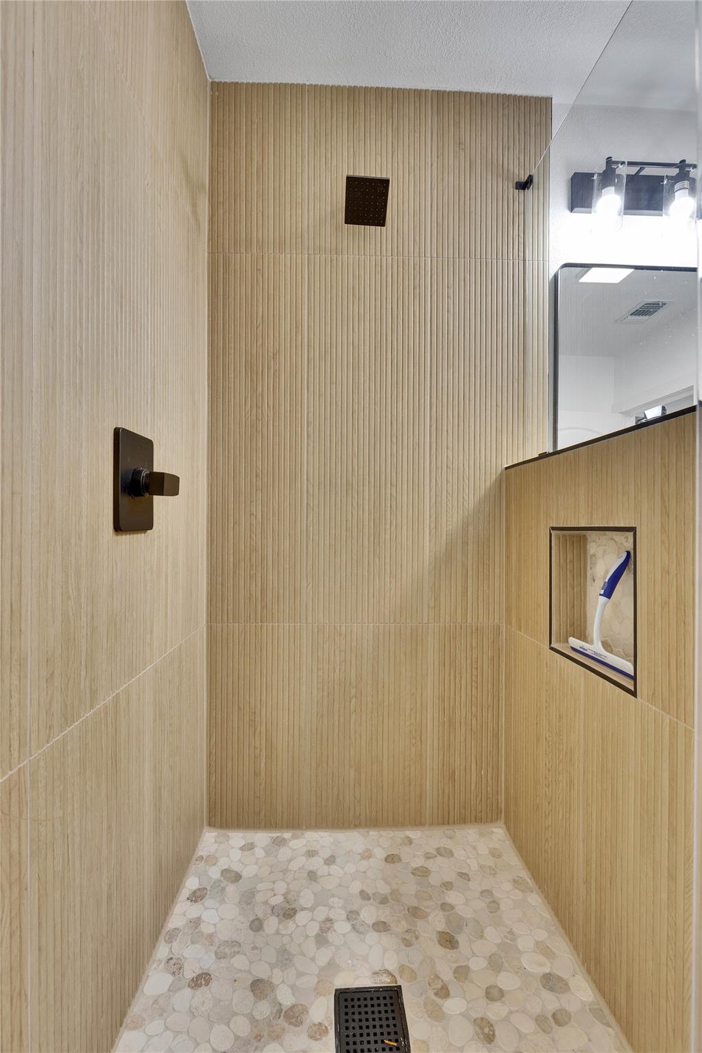 5508 Mapleleaf Dr, Austin, TX 78723