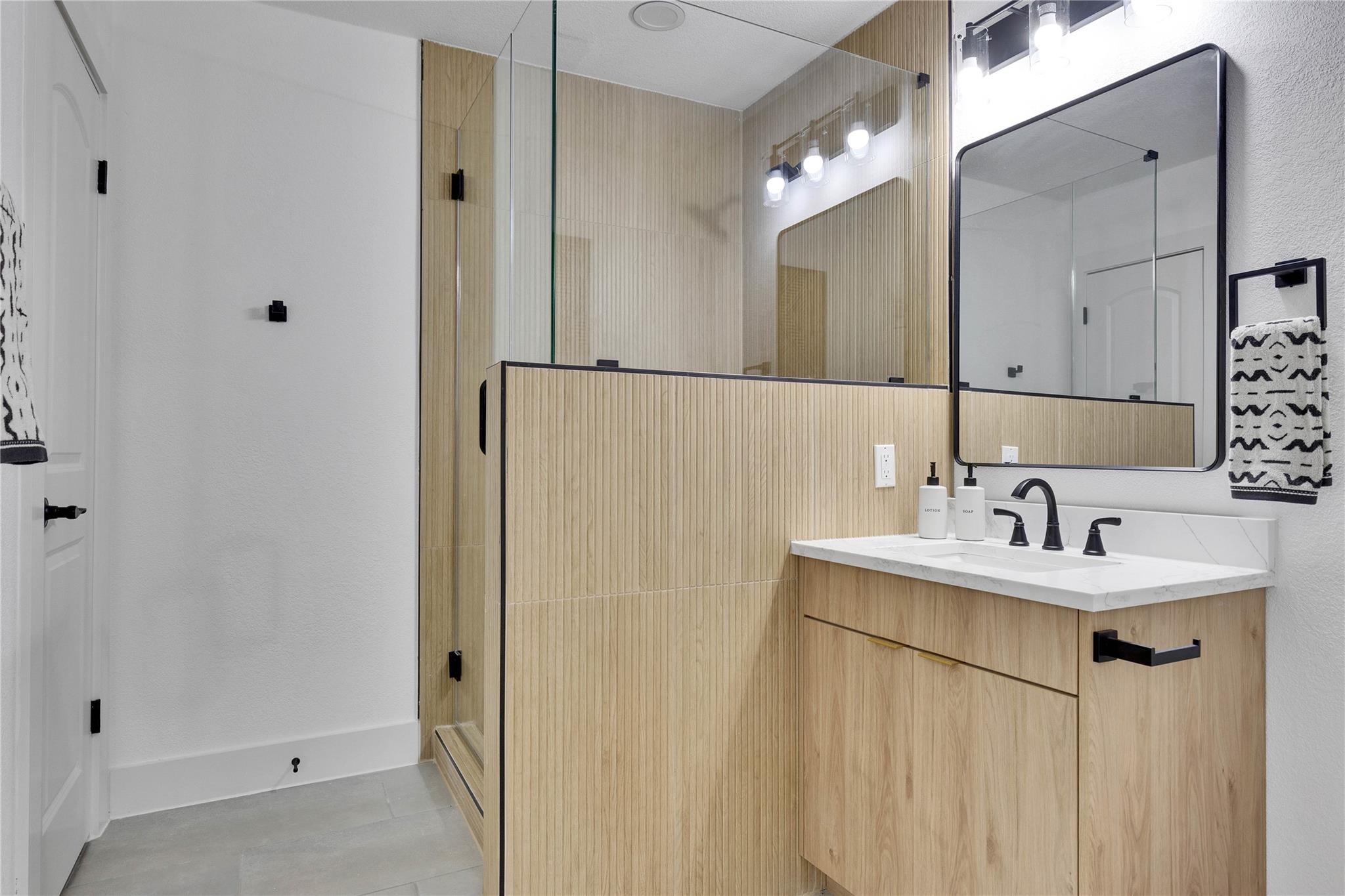 5508 Mapleleaf Dr, Austin, TX 78723