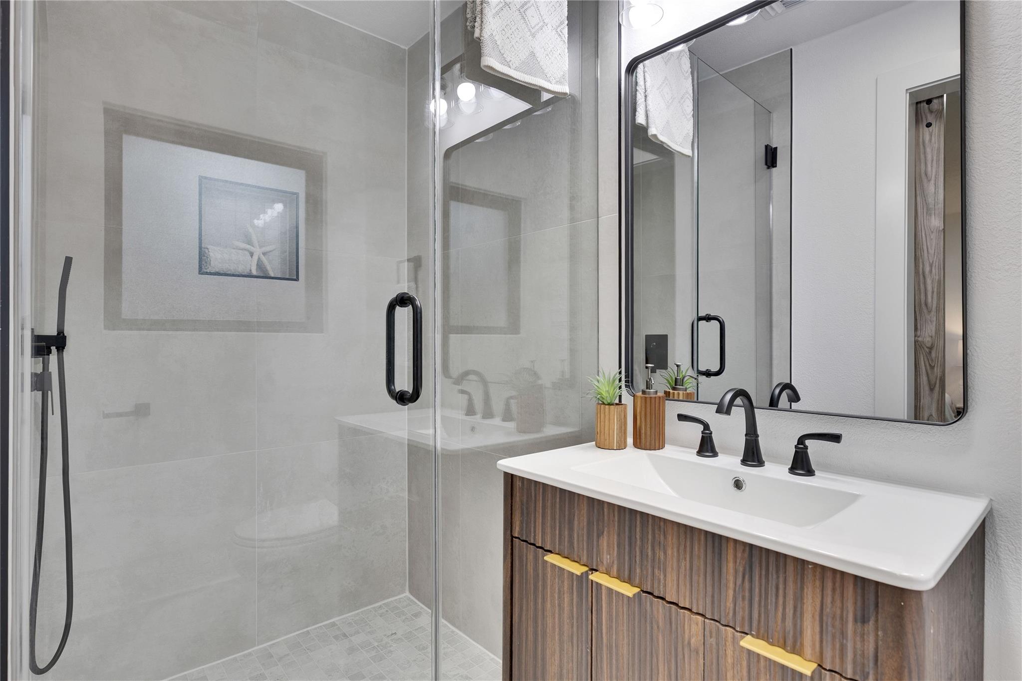 5508 Mapleleaf Dr, Austin, TX 78723