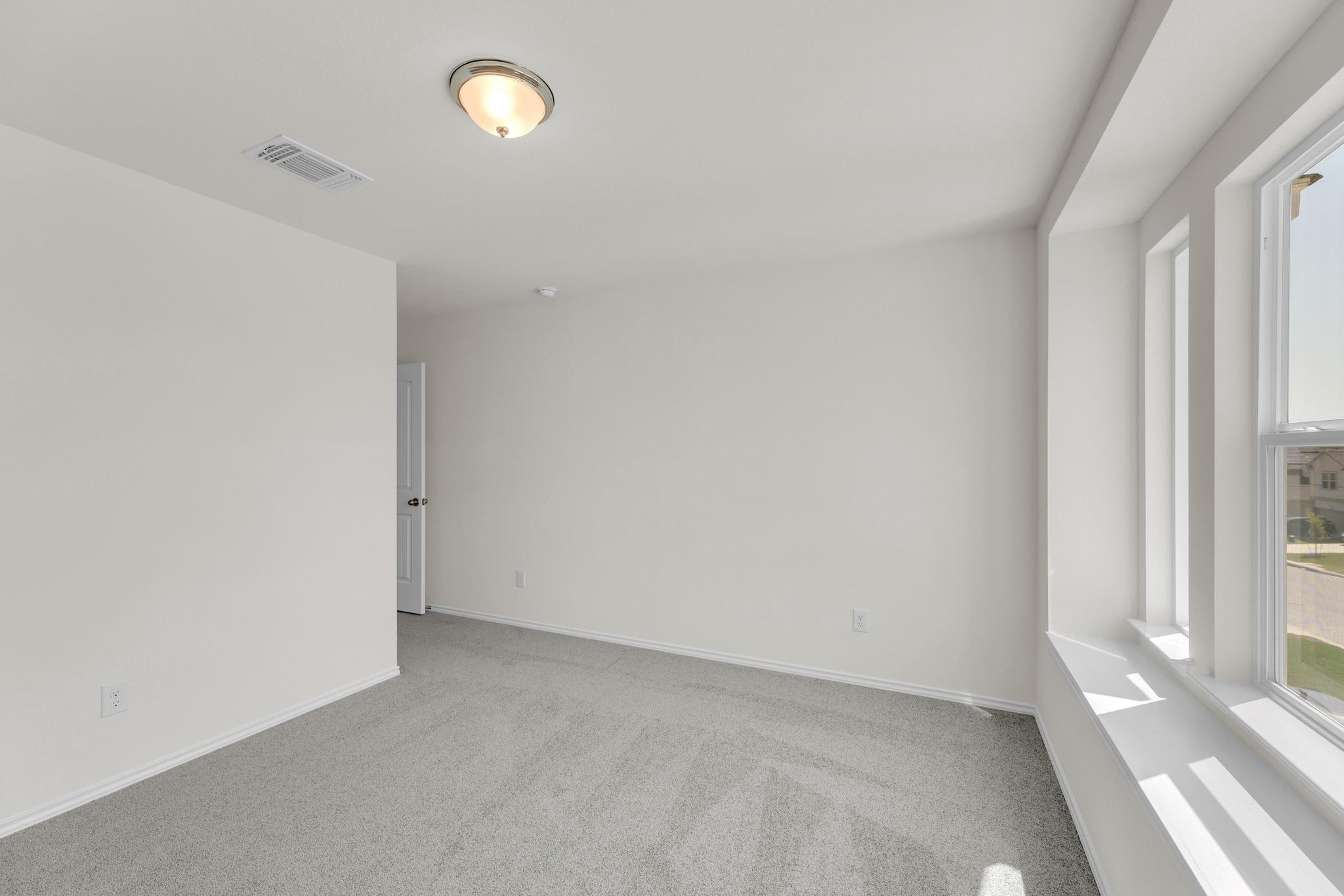 225 Robert Hightower Dr, Jarrell, TX 76537