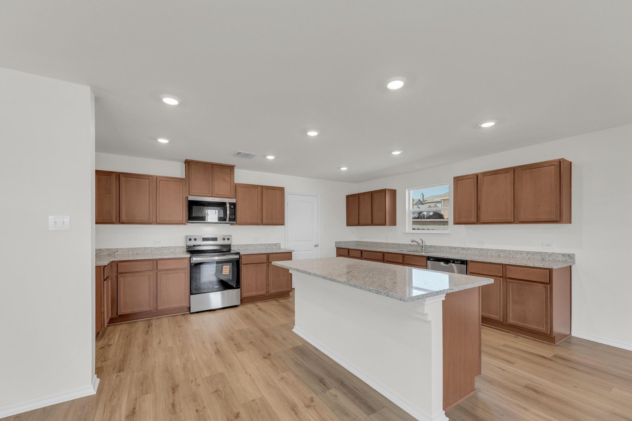 225 Robert Hightower Dr, Jarrell, TX 76537