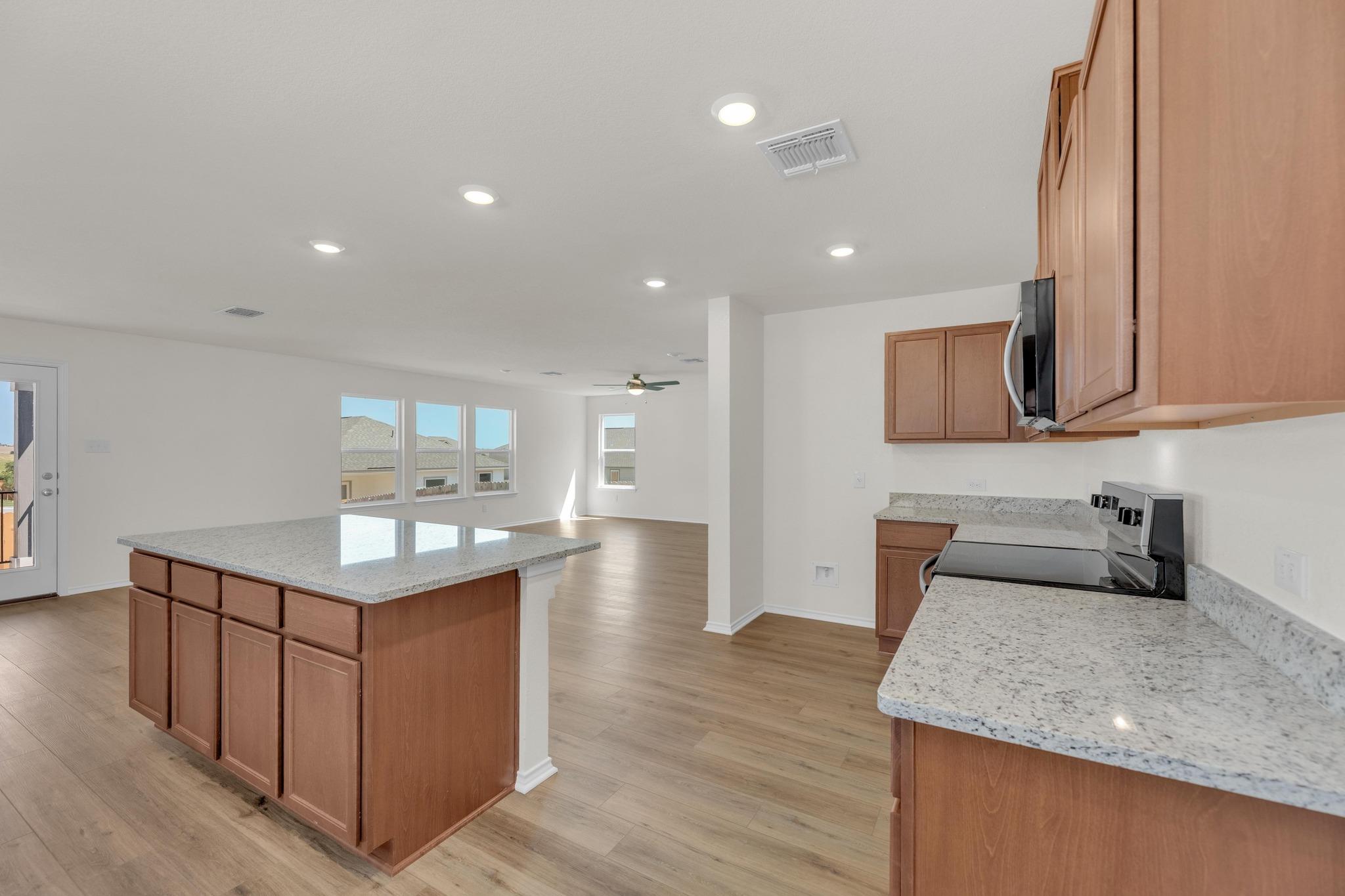 225 Robert Hightower Dr, Jarrell, TX 76537