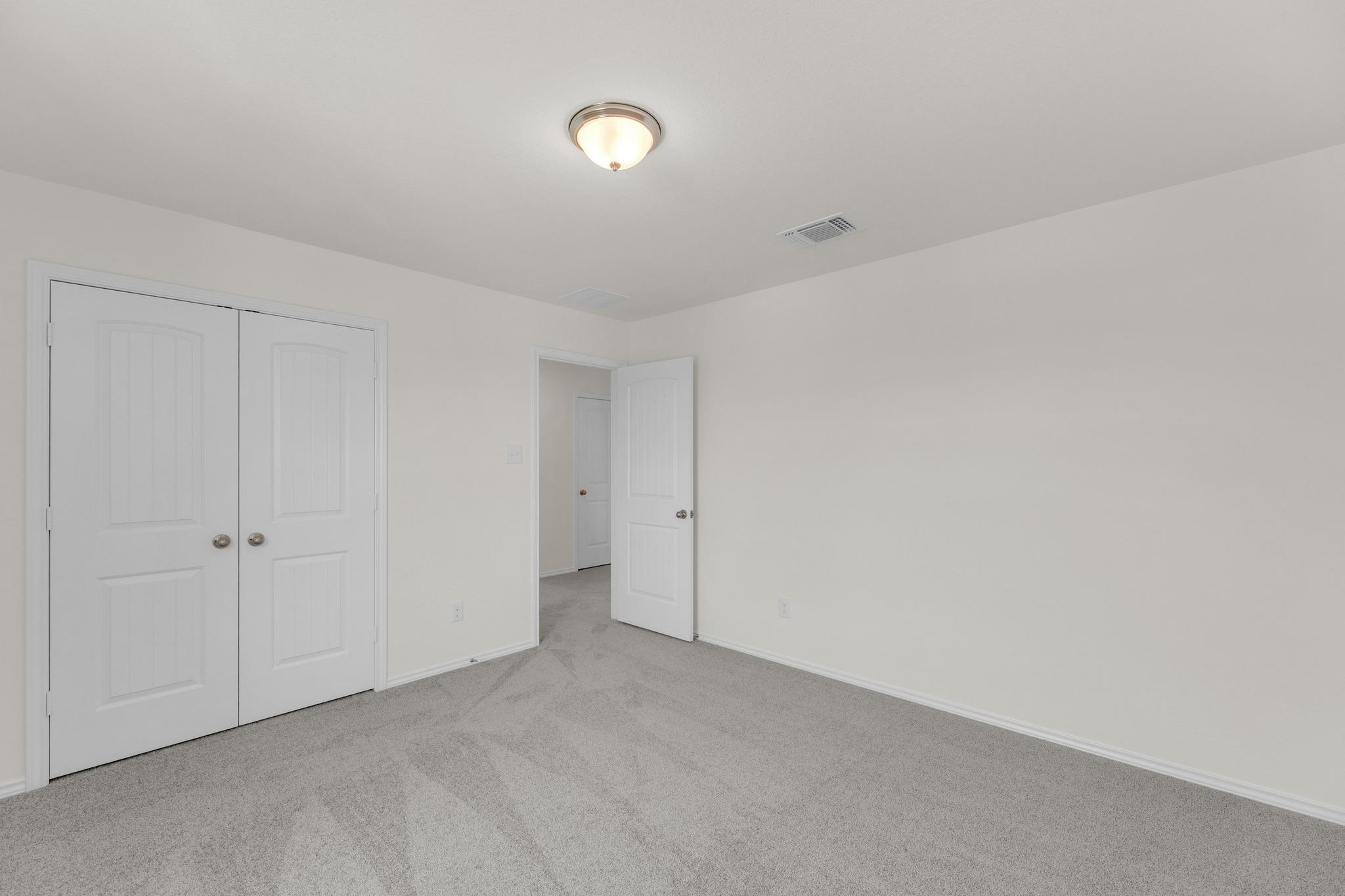 225 Robert Hightower Dr, Jarrell, TX 76537