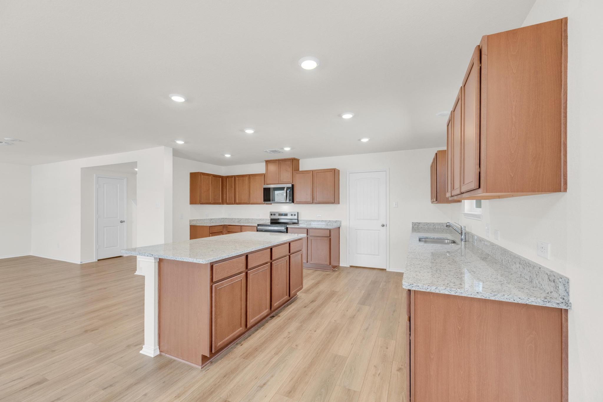 225 Robert Hightower Dr, Jarrell, TX 76537