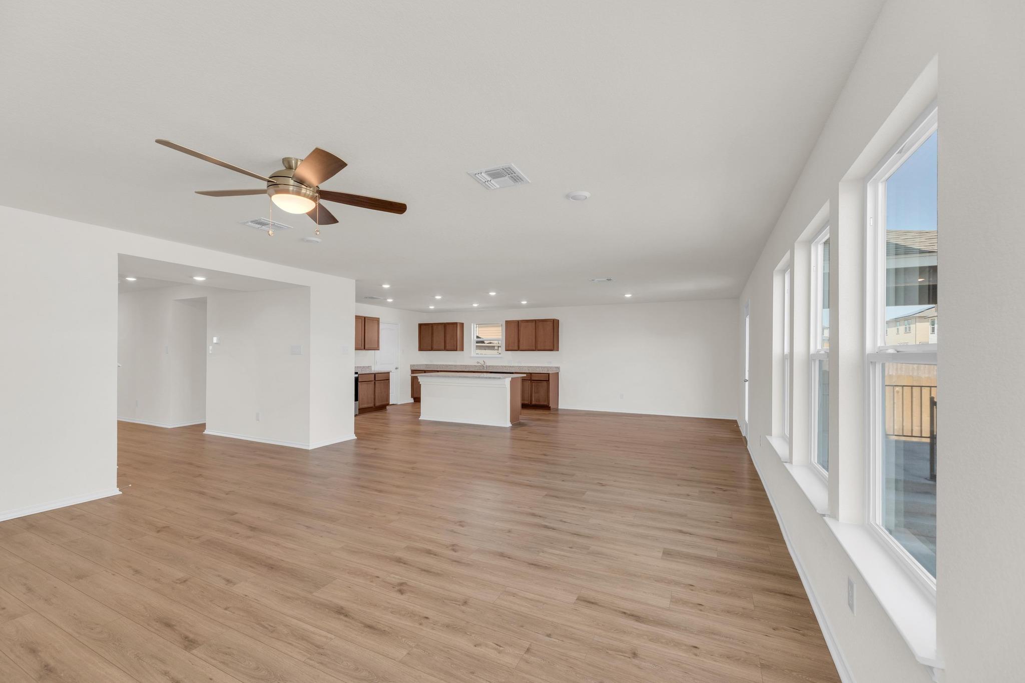 225 Robert Hightower Dr, Jarrell, TX 76537