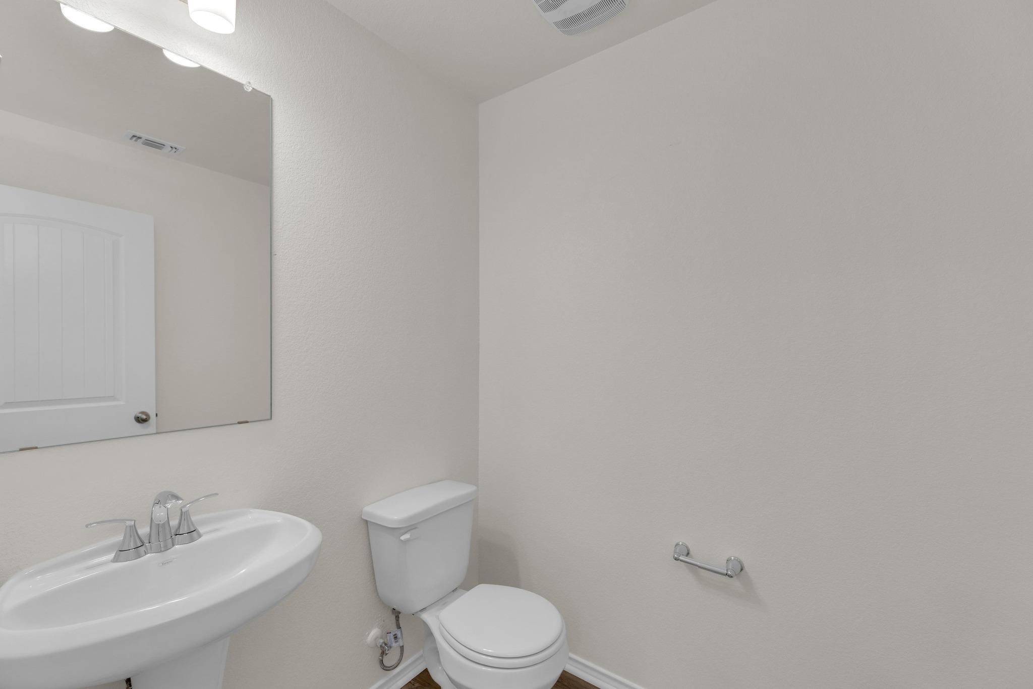 225 Robert Hightower Dr, Jarrell, TX 76537