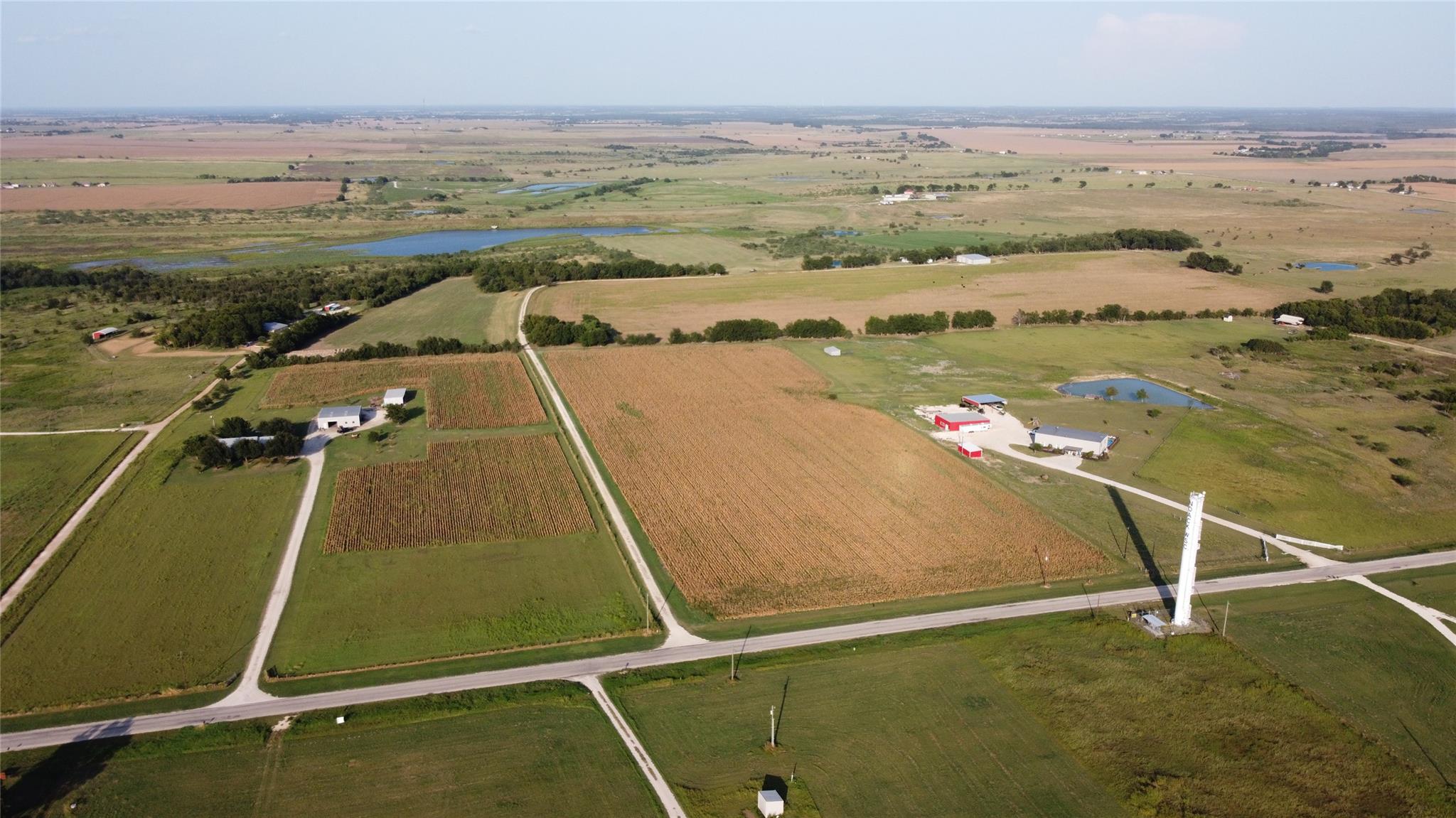 1295 County Road 432 Rd, Taylor, TX 76574