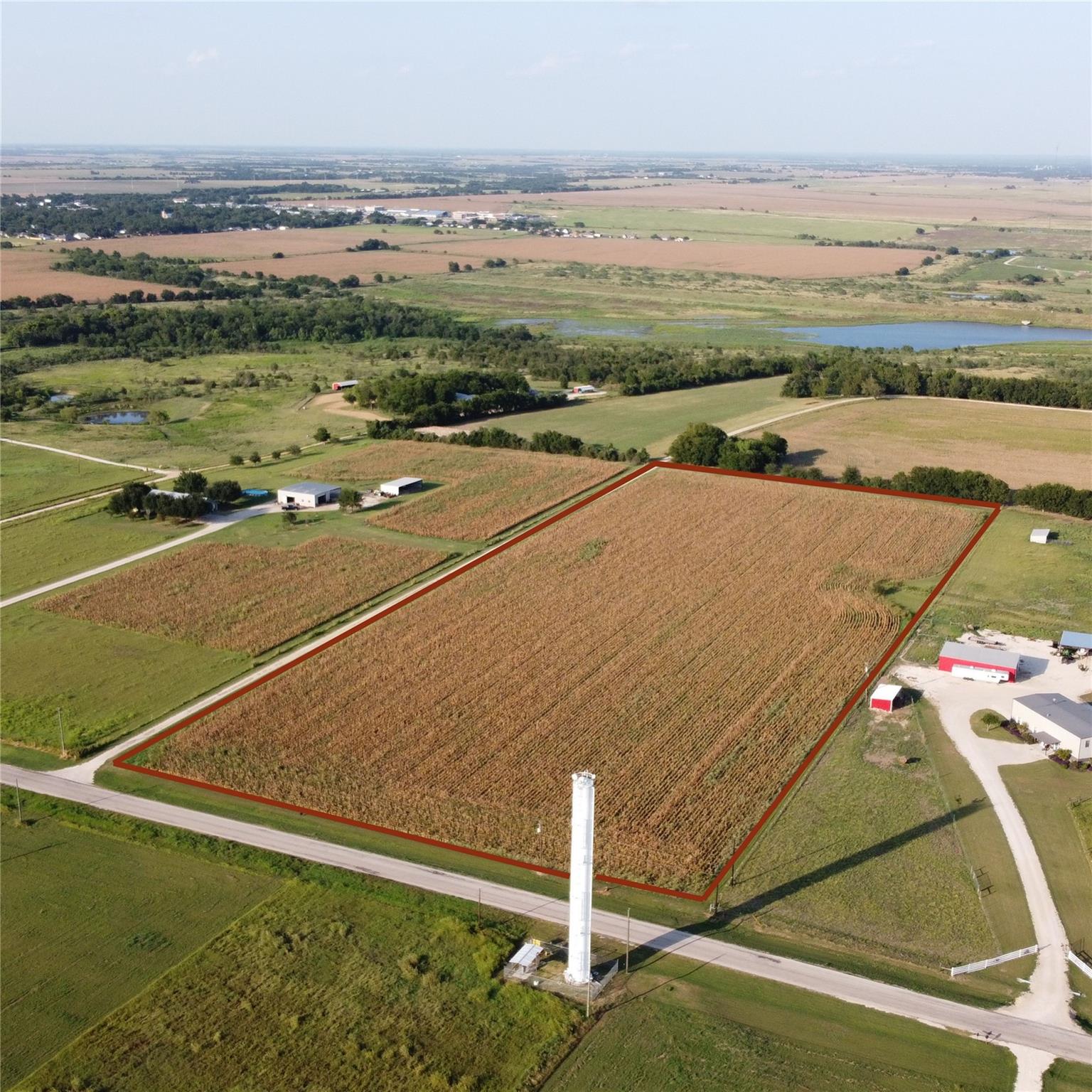 1295 County Road 432 Rd, Taylor, TX 76574