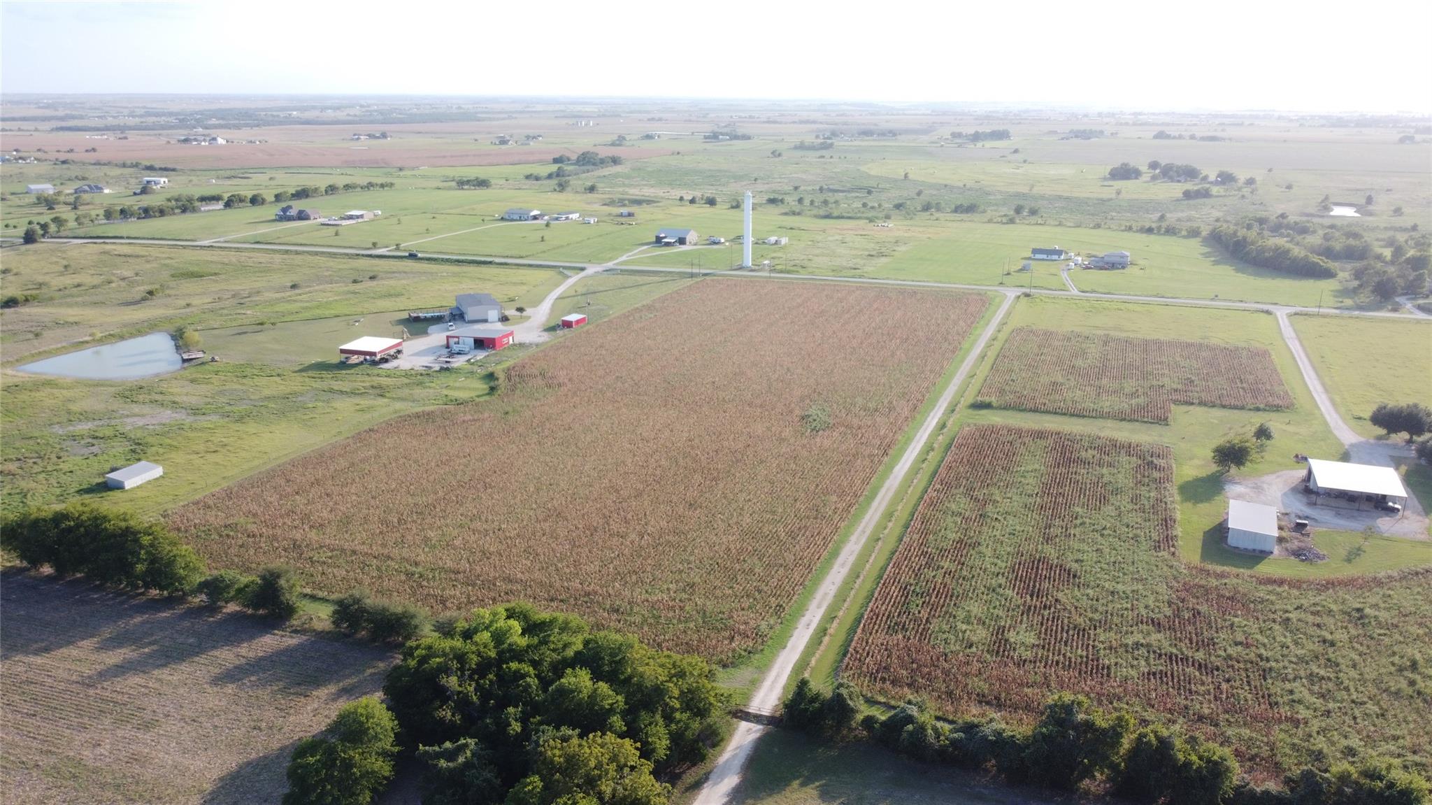 1295 County Road 432 Rd, Taylor, TX 76574