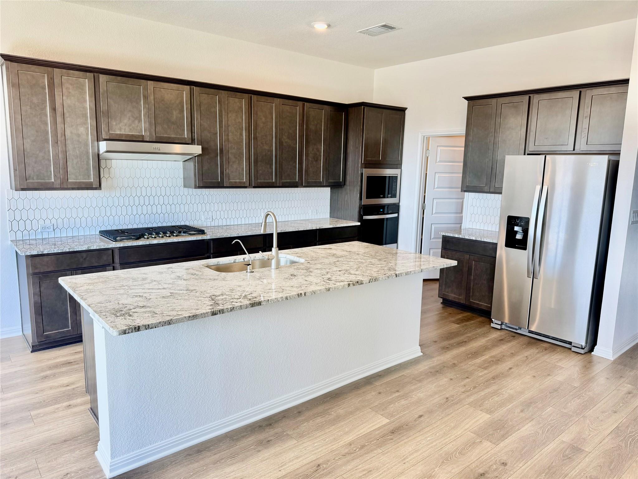 517 Banff Dr, Kyle, TX 78640