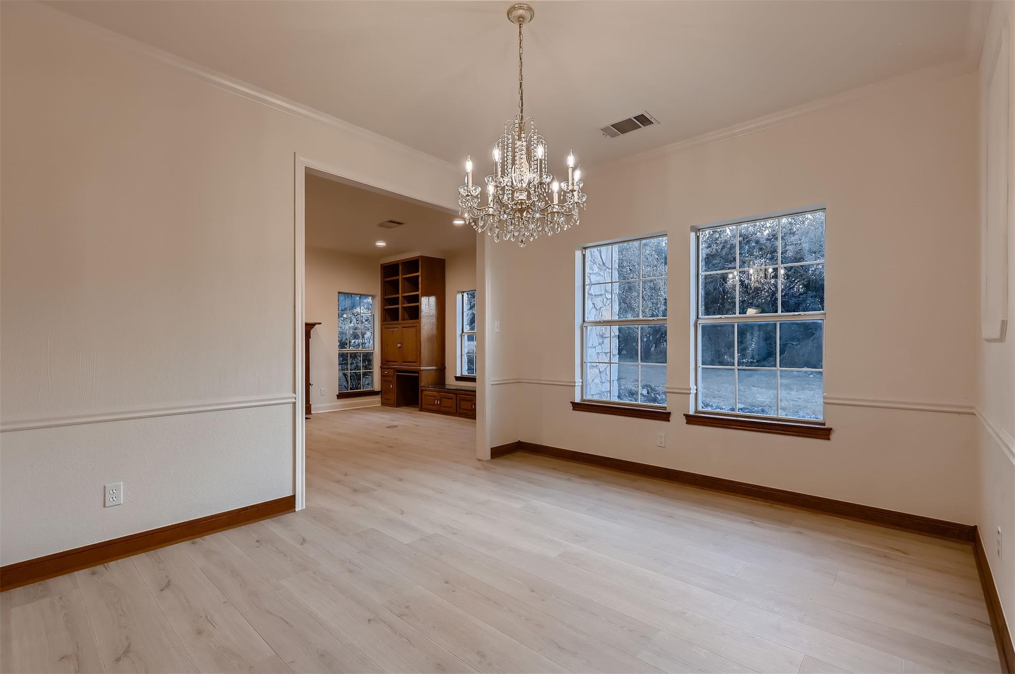 17706 North Rim Dr, Leander, TX 78641