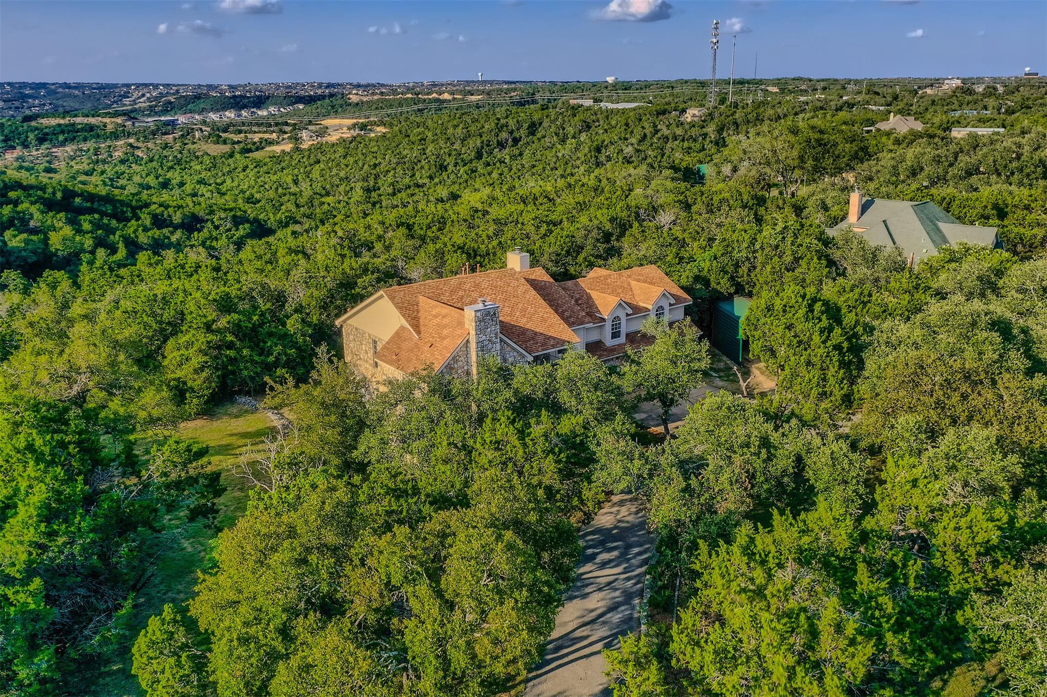 17706 North Rim Dr, Leander, TX 78641