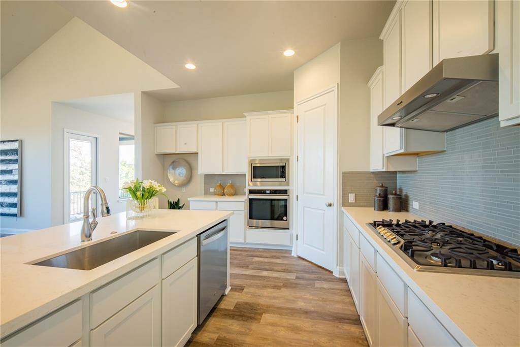 1329 Deering Creek Dr, Leander, TX 78641