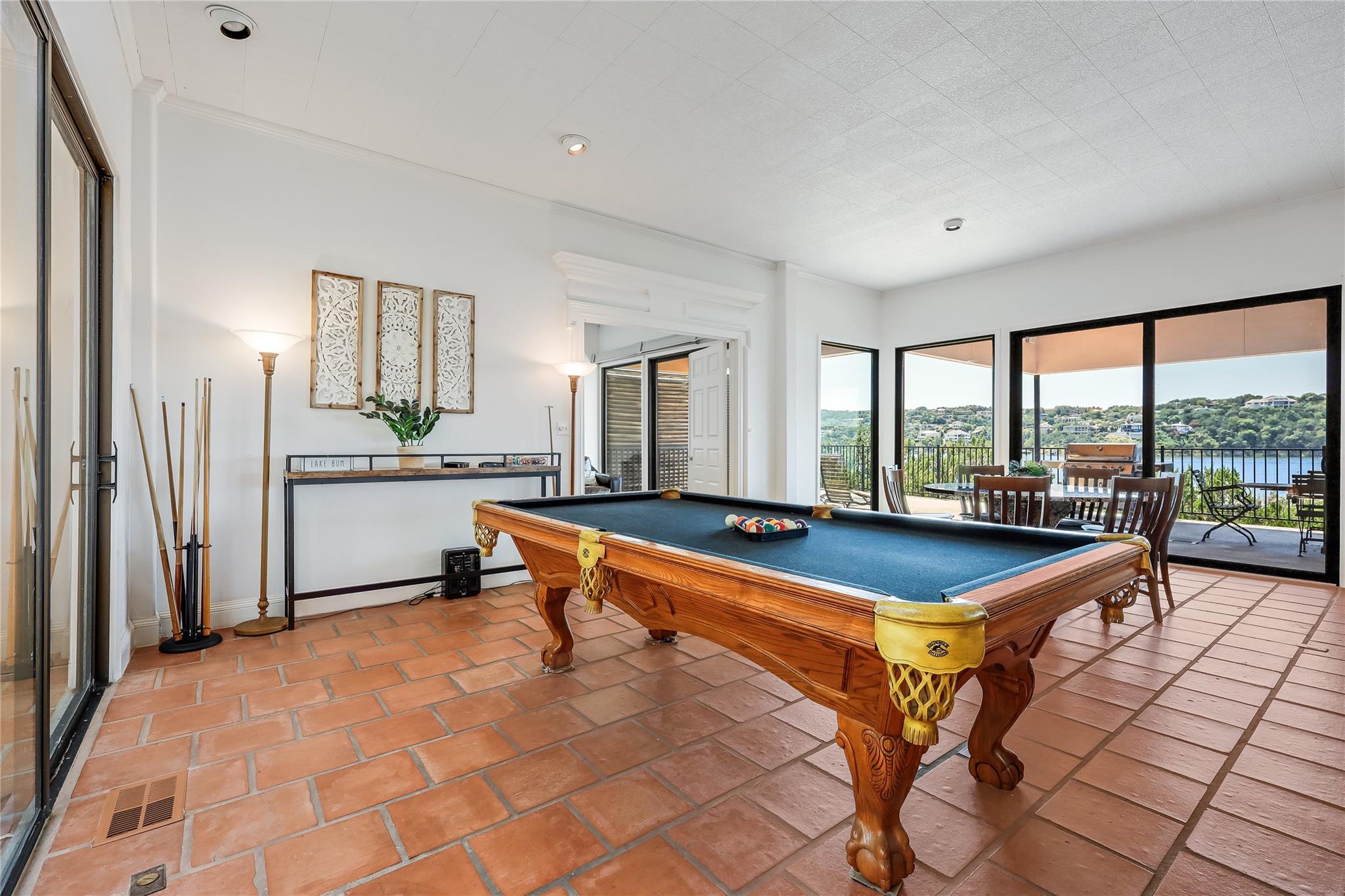 18703 Lakeland Dr, Lago Vista, TX 78645