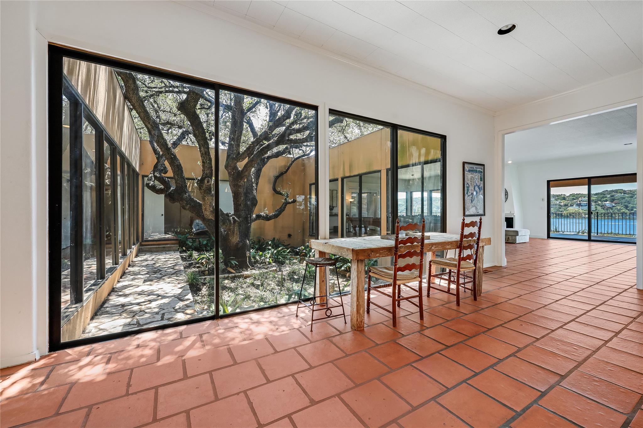 18703 Lakeland Dr, Lago Vista, TX 78645